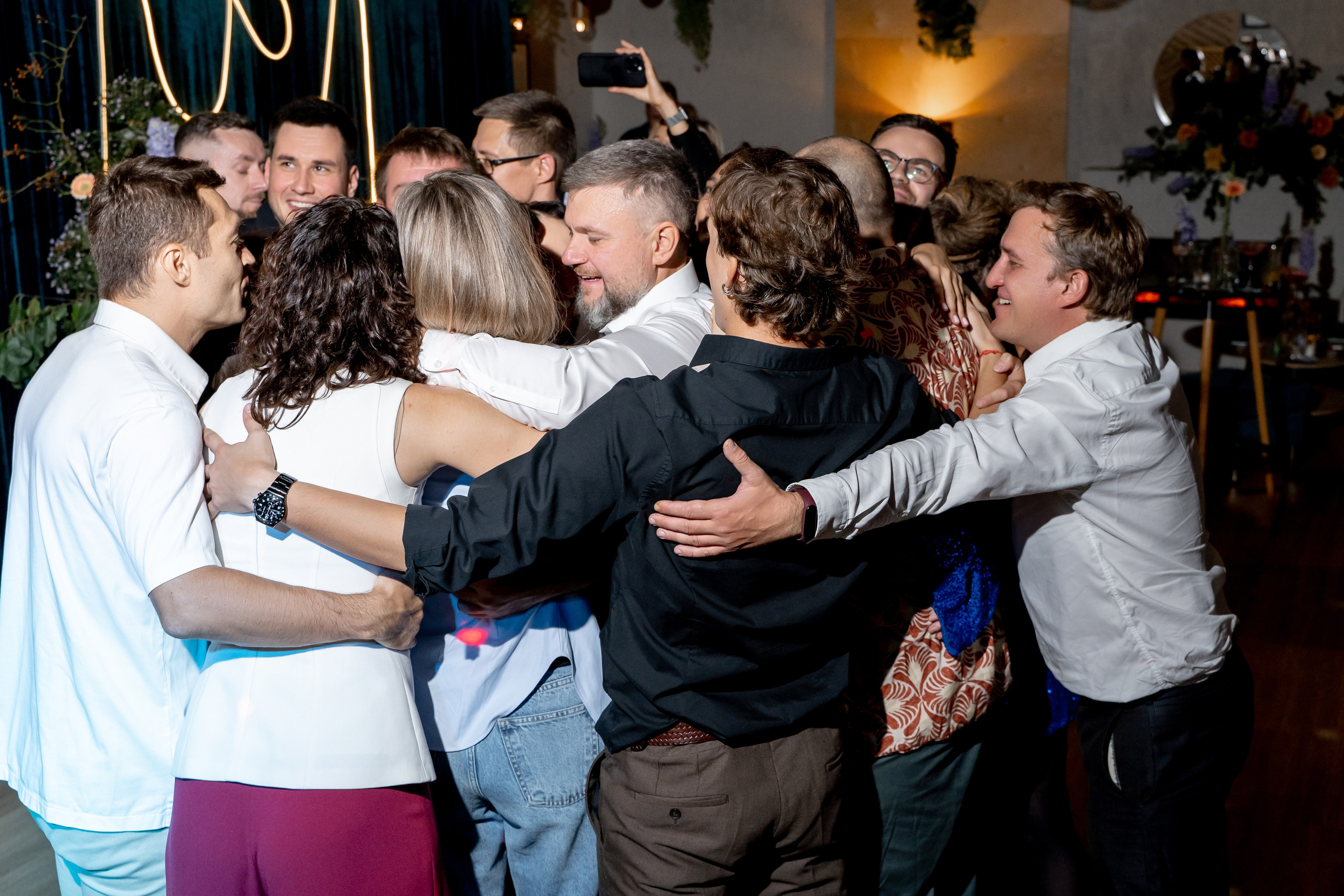 Репортаж мероприятия, репортажная съемка в Москве и Московской области, фотограф на мероприятие, фотосъемка юбилея, репортаж свадьбы, event, фотосессия на фотозоне, фотограф на юбилей, фотограф на день рождения, репортажный фотограф, съемка мероприятия, съемка на фотозоне, фотограф на корпоратив, фотограф на свадьбу, фотограф на детский праздник, фотограф на выпускной. Свадебный репортаж в лофте.