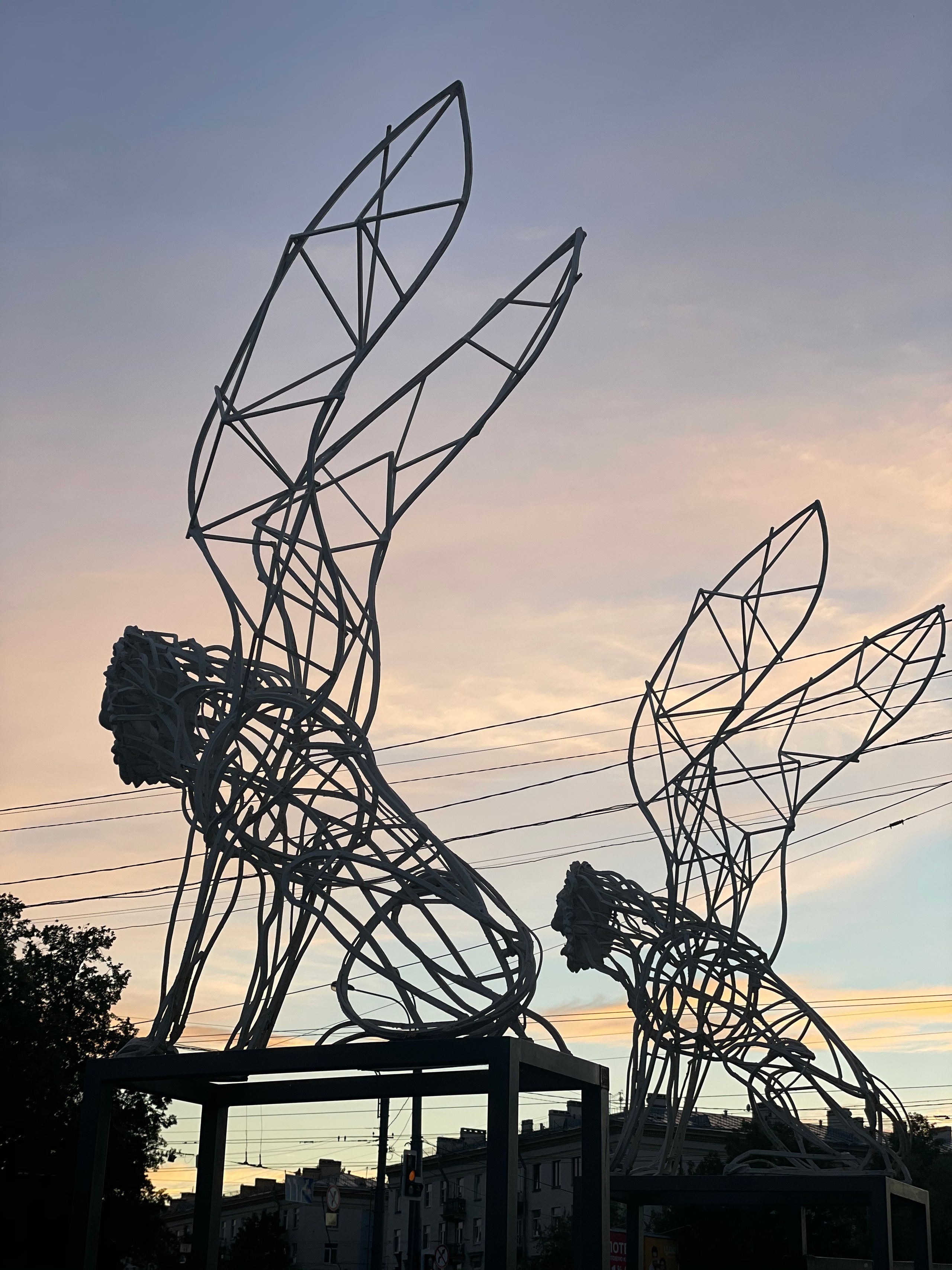 Чернореченские львы / СПб/ул.Торжковская 1/2021. Художник — скульптор Антонина Фатхуллина