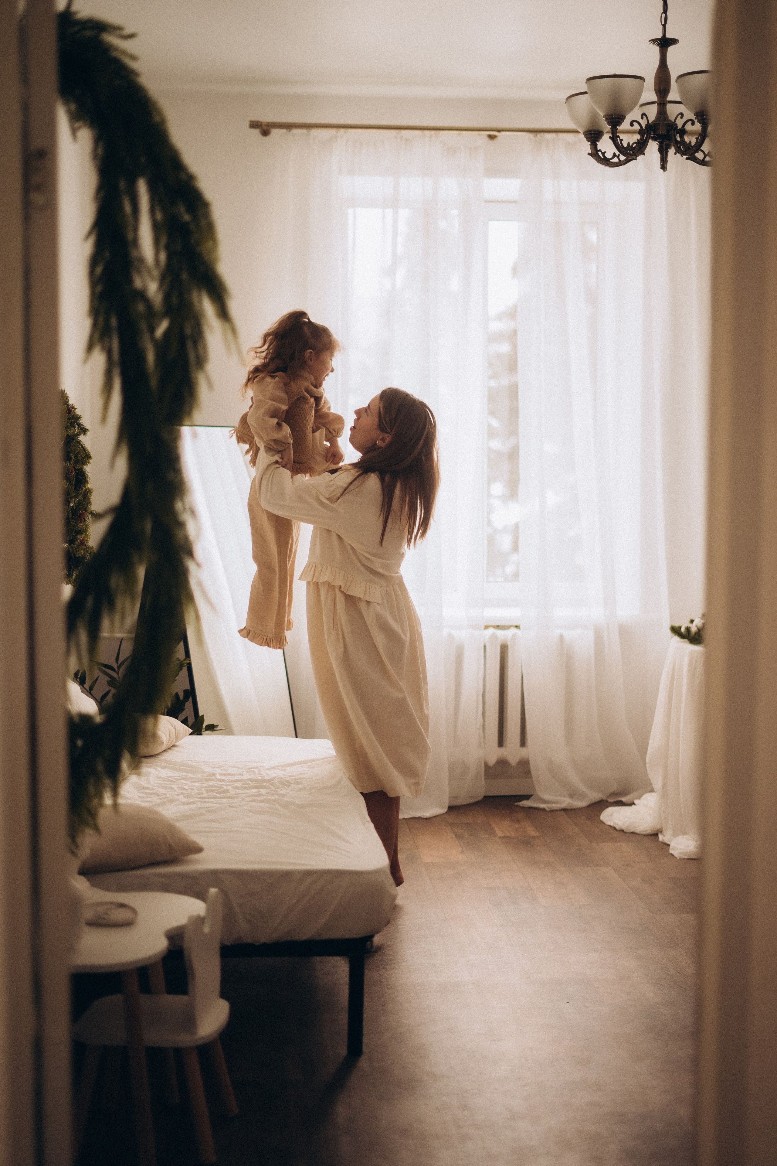 Женя, Ваня, Таисия и Есения. Главная