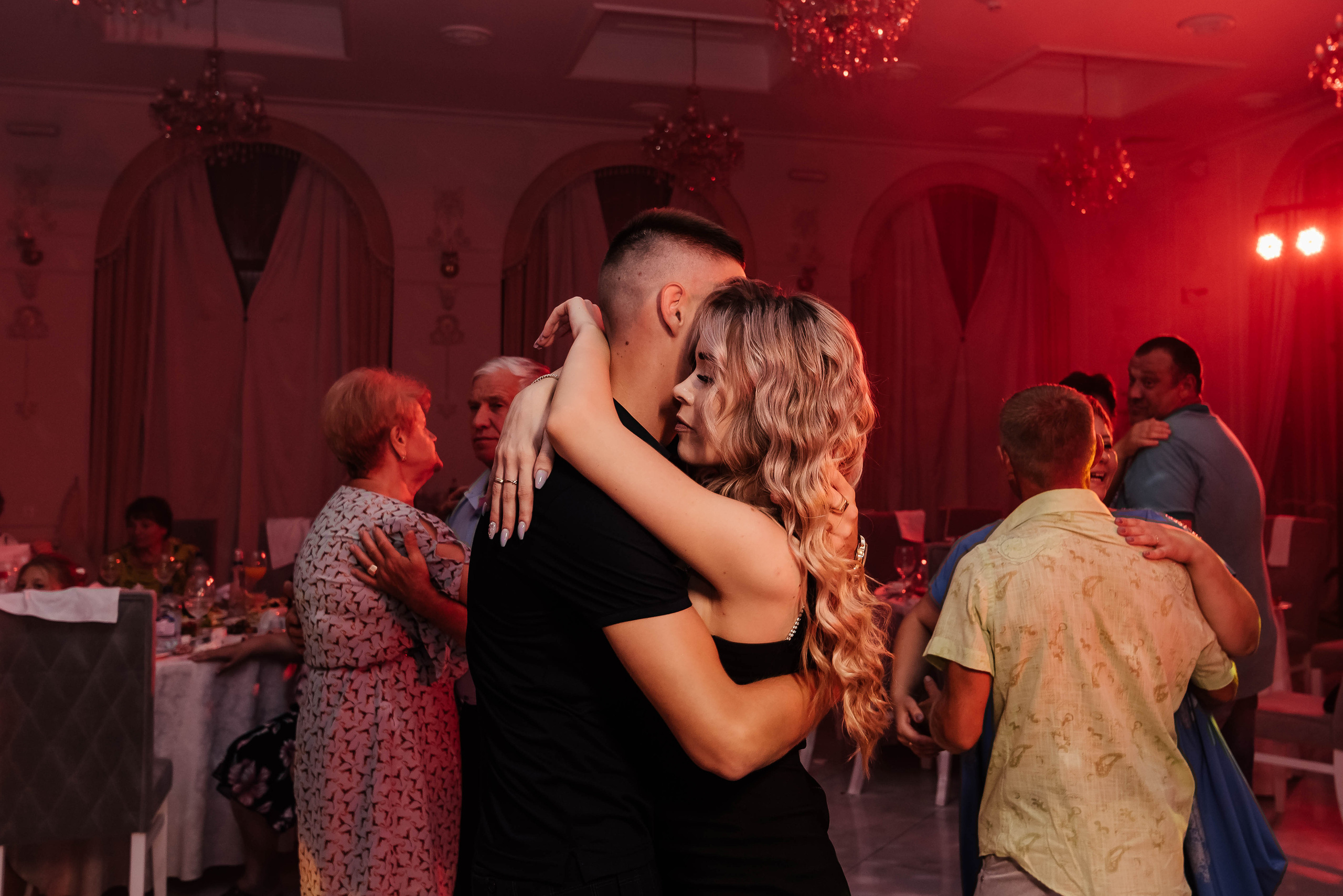 Максим и Юлия. Свадебный фотограф в Ростове Александра Груздева