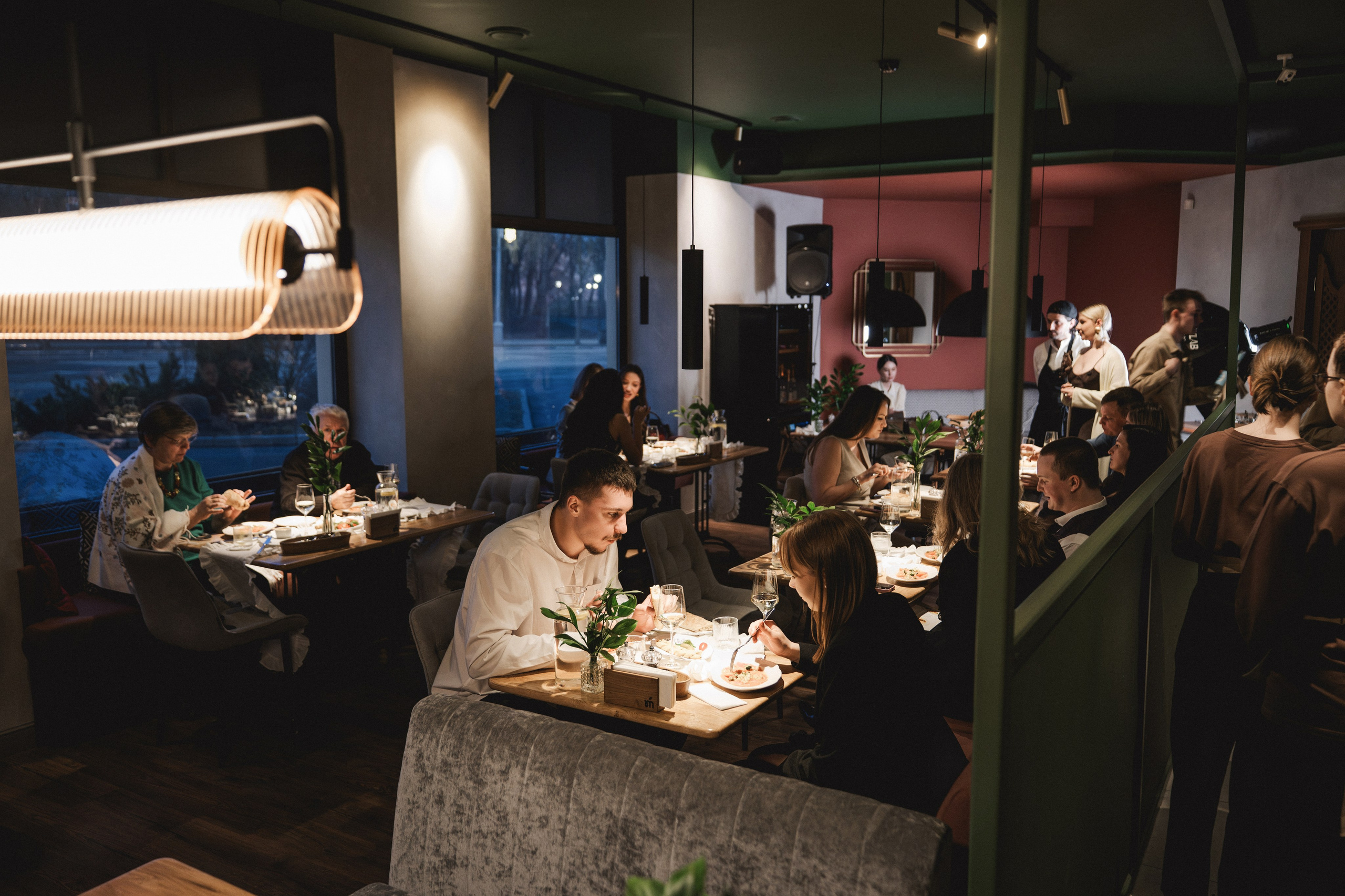 Гоствевой ужин в «Тепло» паста-бар. Фотограф Великий Новгород Артем Чернецкий