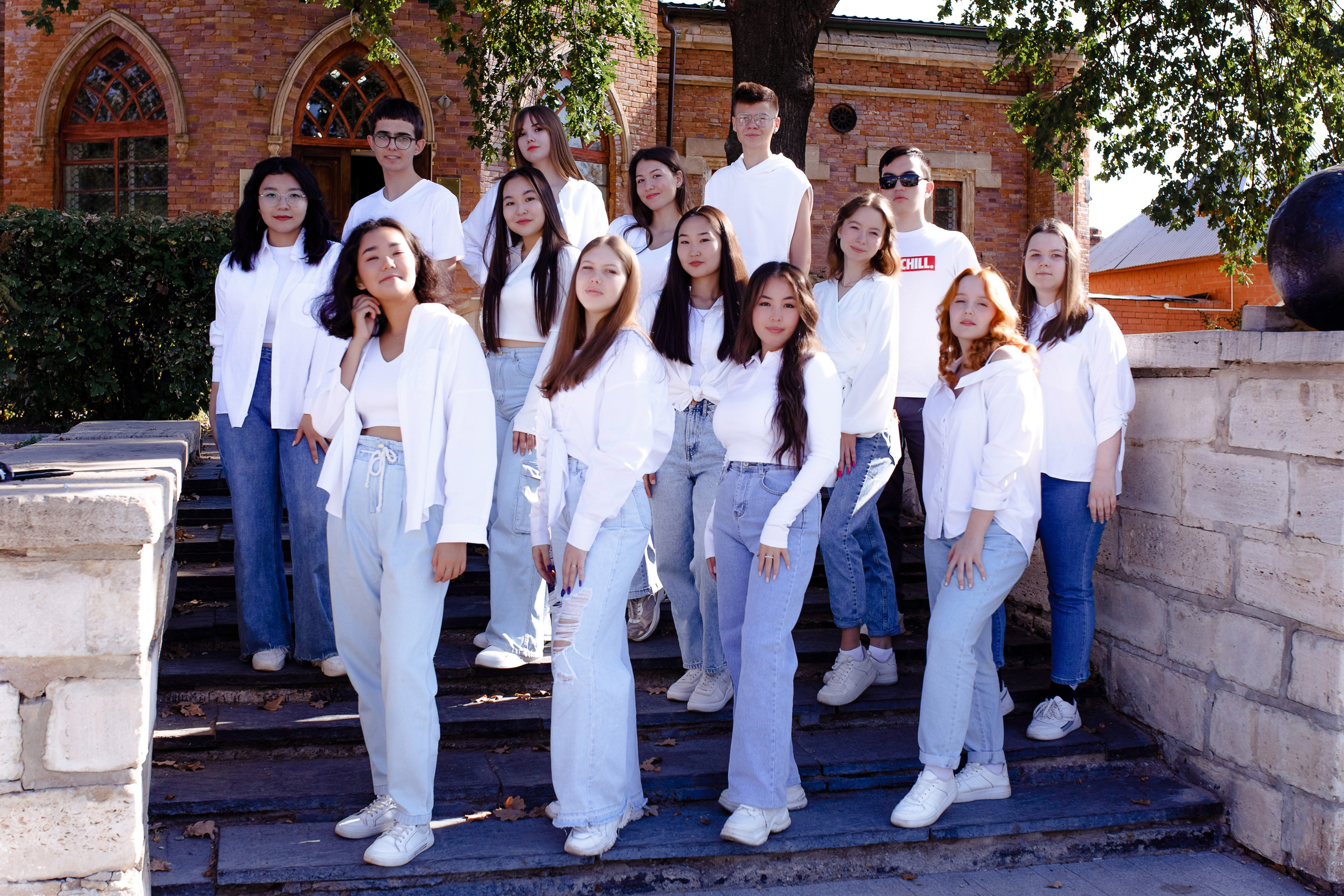 Выпускной альбом для 9-11 классов. Свадебный и семейный фотограф в Оренбурге Ильяна Тукжанова