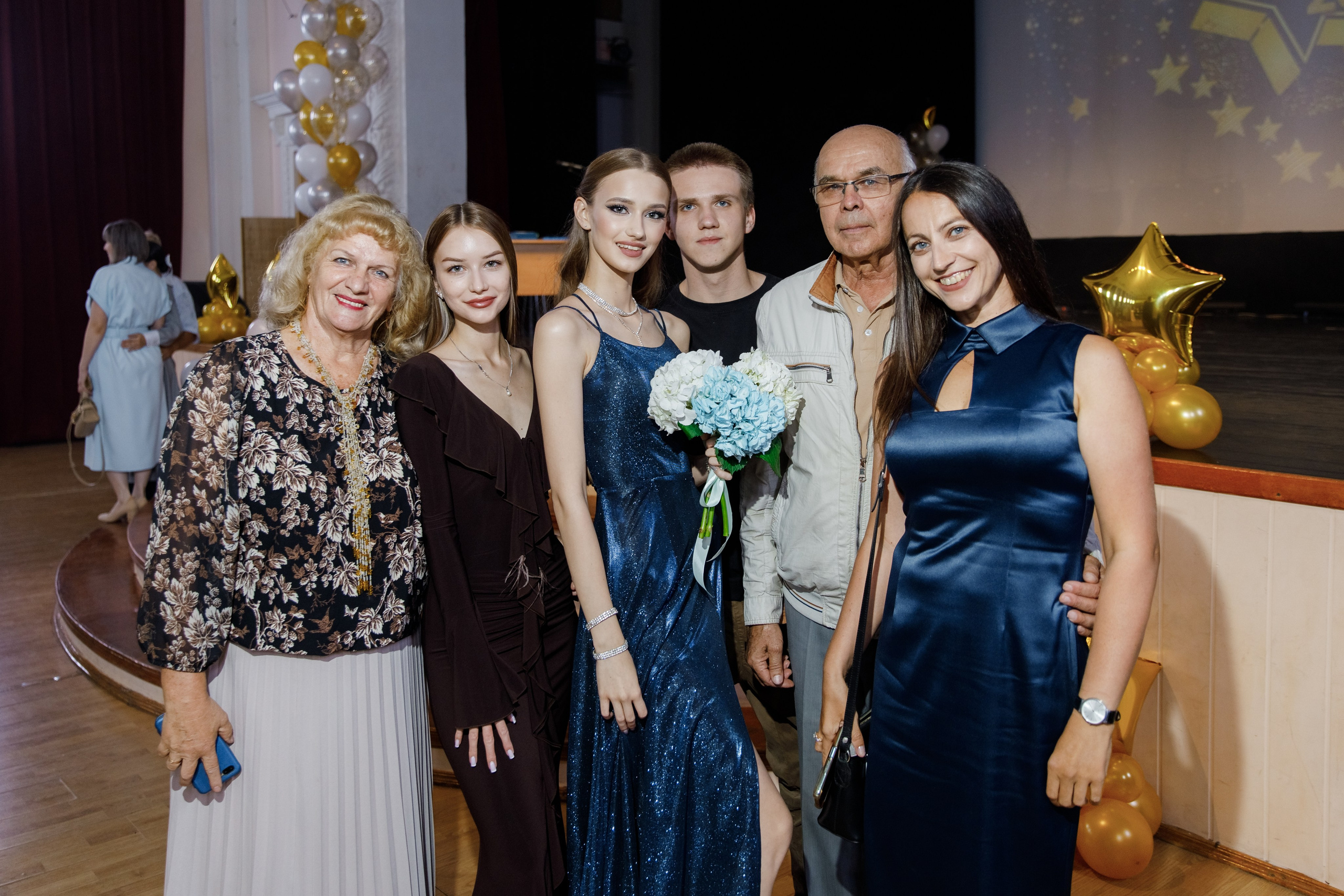 Выпускной_2025. Фотограф Илья Чудин в Саратове