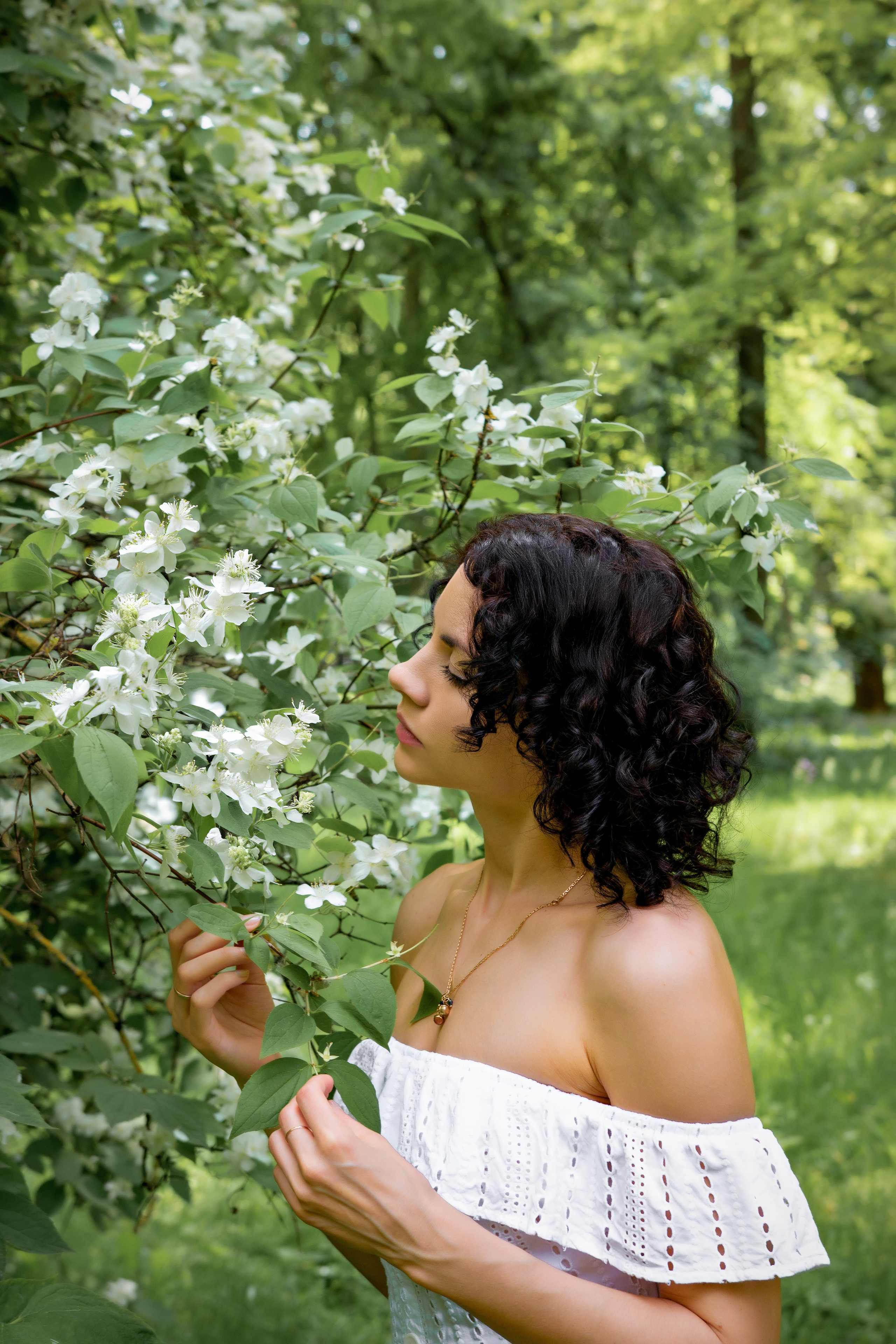 Фотосессия в белом платье Лошицкий парк Минск