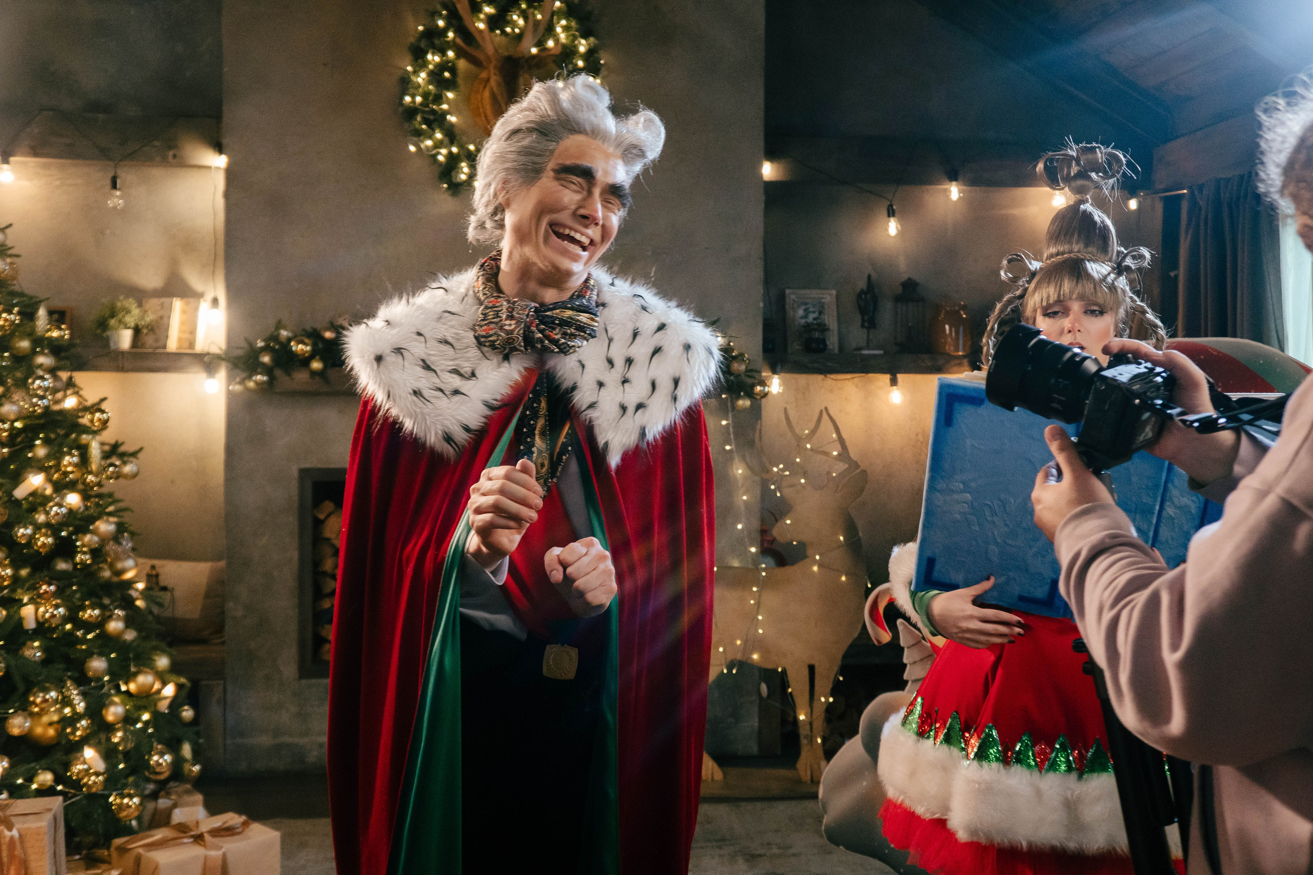 Гринч Circus Zone. Фотограф / видеограф в Москве и Сочи Sofia Riversong