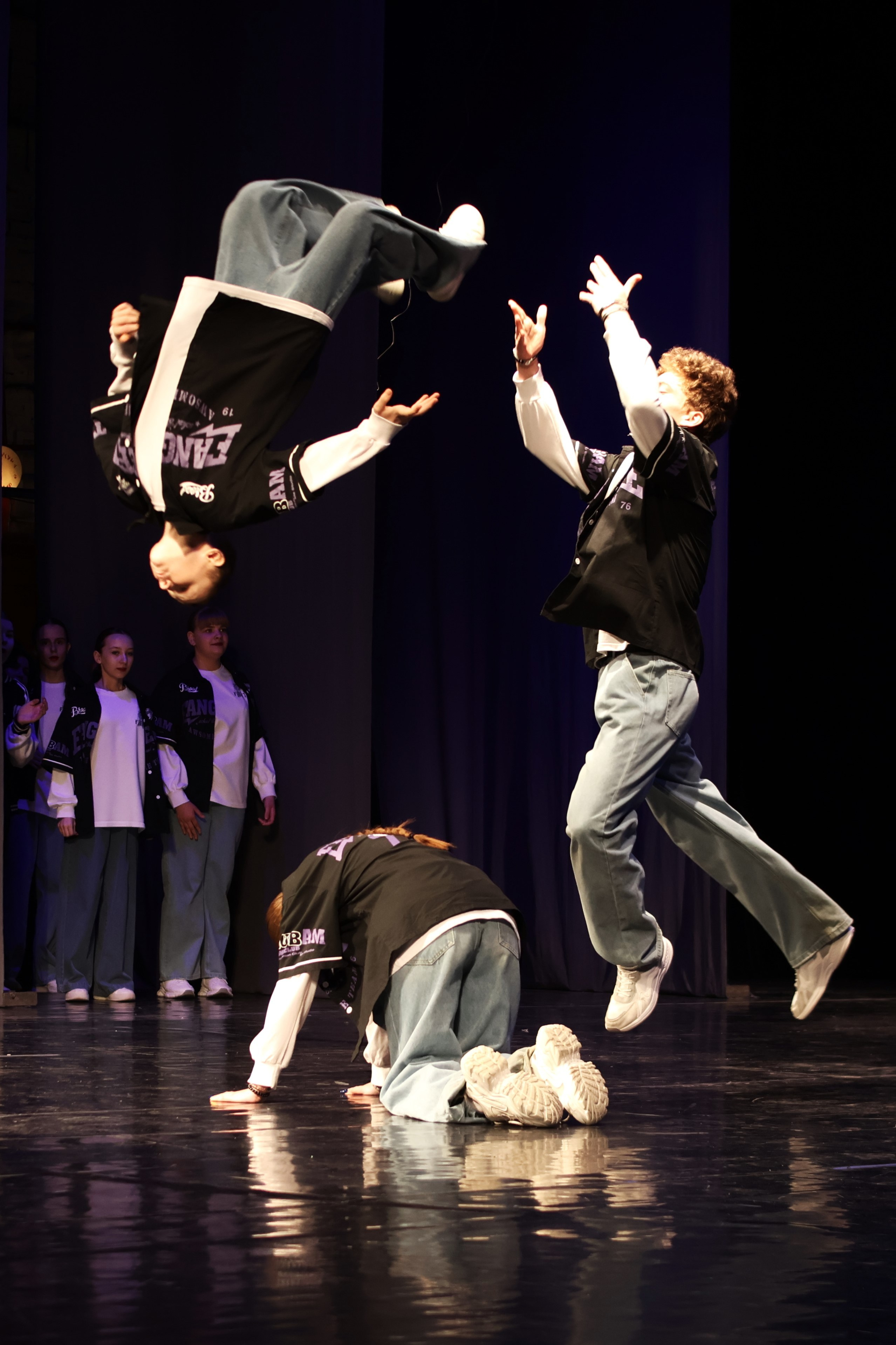 13 апреля, г. Томск. Золотое яблочко