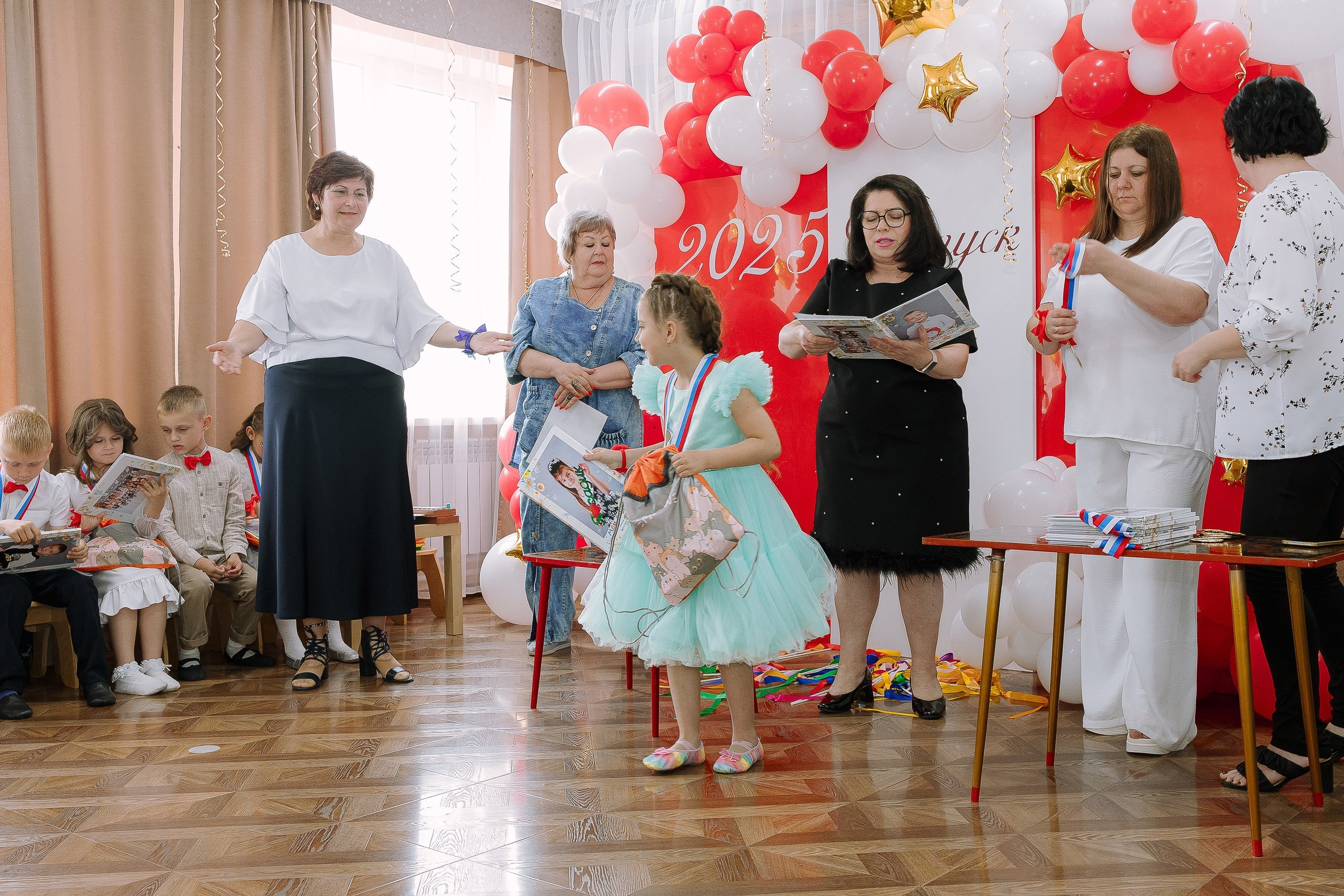 Выпускной в ДС 26. Выпускные альбомы Натальи Бутко: Новороссийск, Анапа, Геленджик