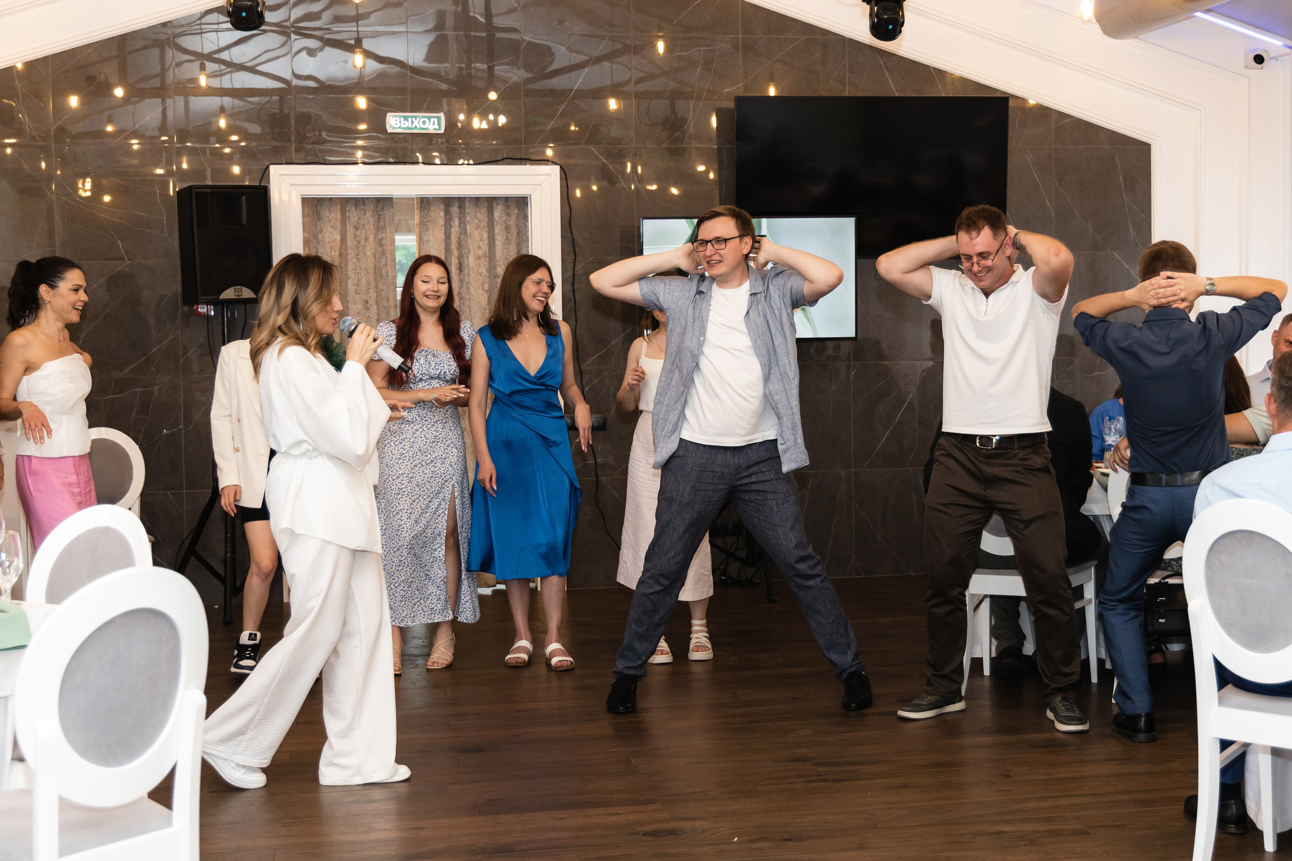 Алёна и Денис (полный день). Фотограф в Барнауле Юлия Садвокасова