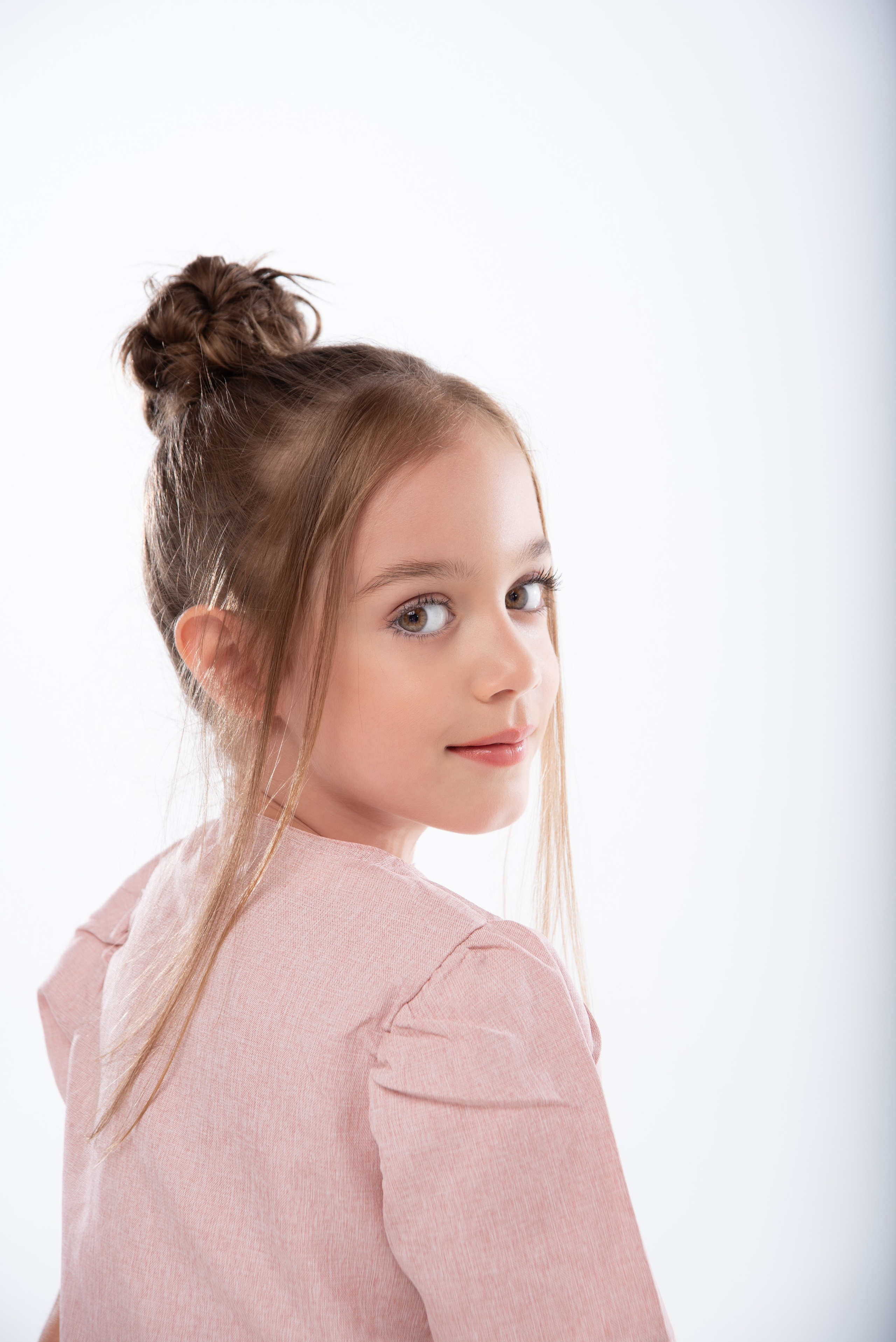 Детская стилизованная фотосессия в сочи. Детский студийный фотограф Сочи