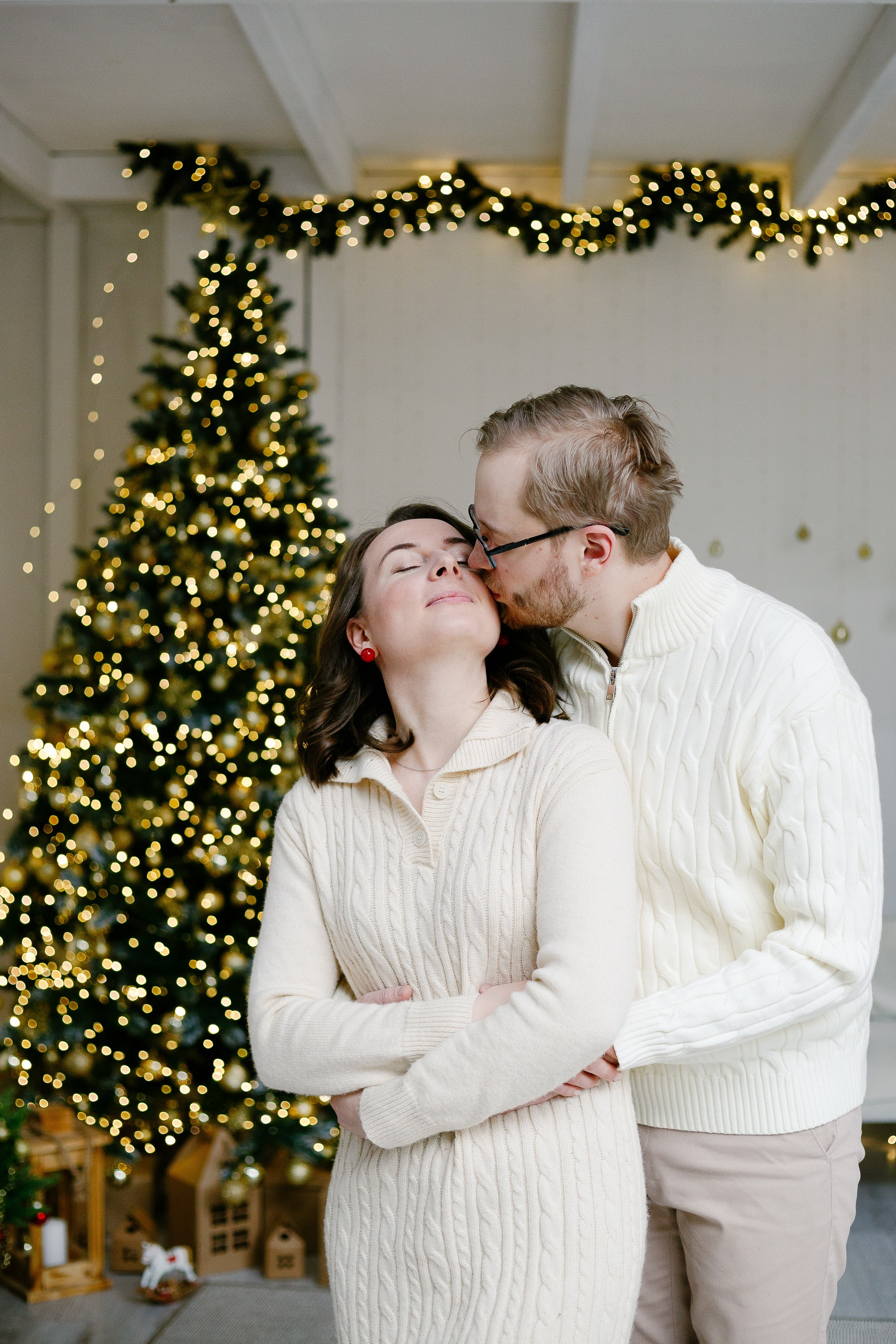 Новогодняя семейная фотосессия в студии