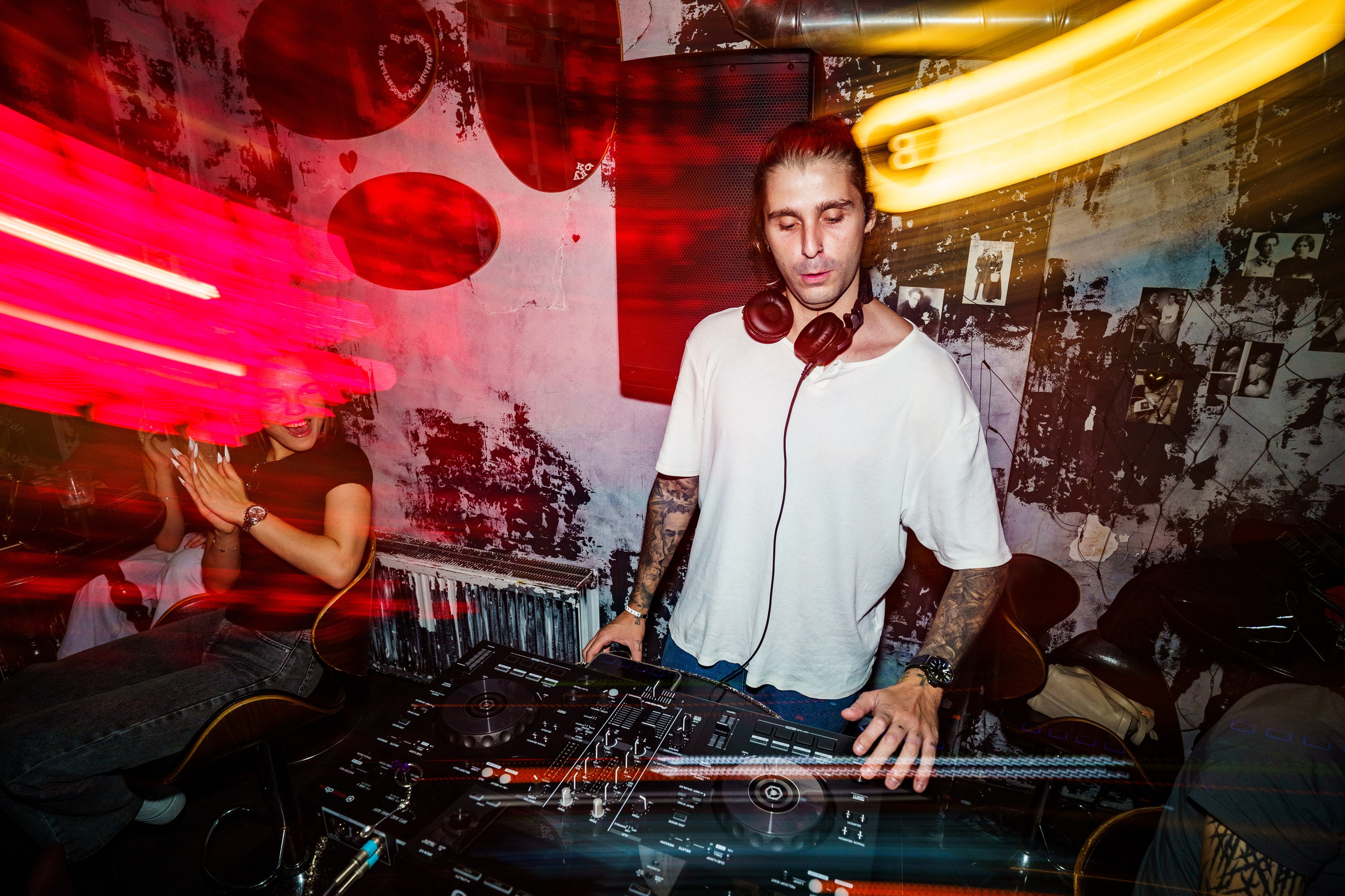 Бар разбитых сердец. DJ Guitacidelli. Концертный и репортажный фотограф в Санкт-Петербурге Слава Пахомов