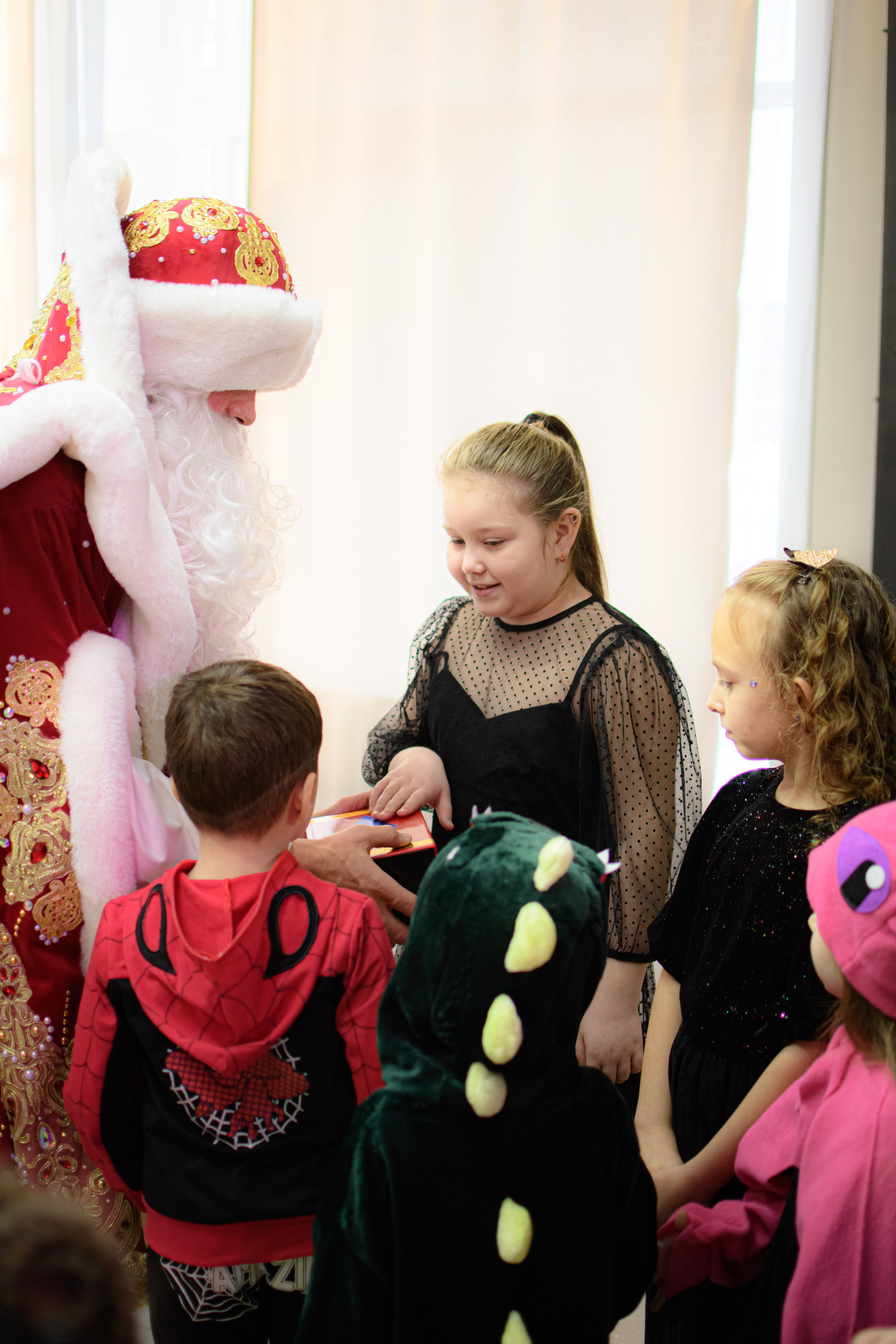 HAPPY NEW YEAR. Photokarish