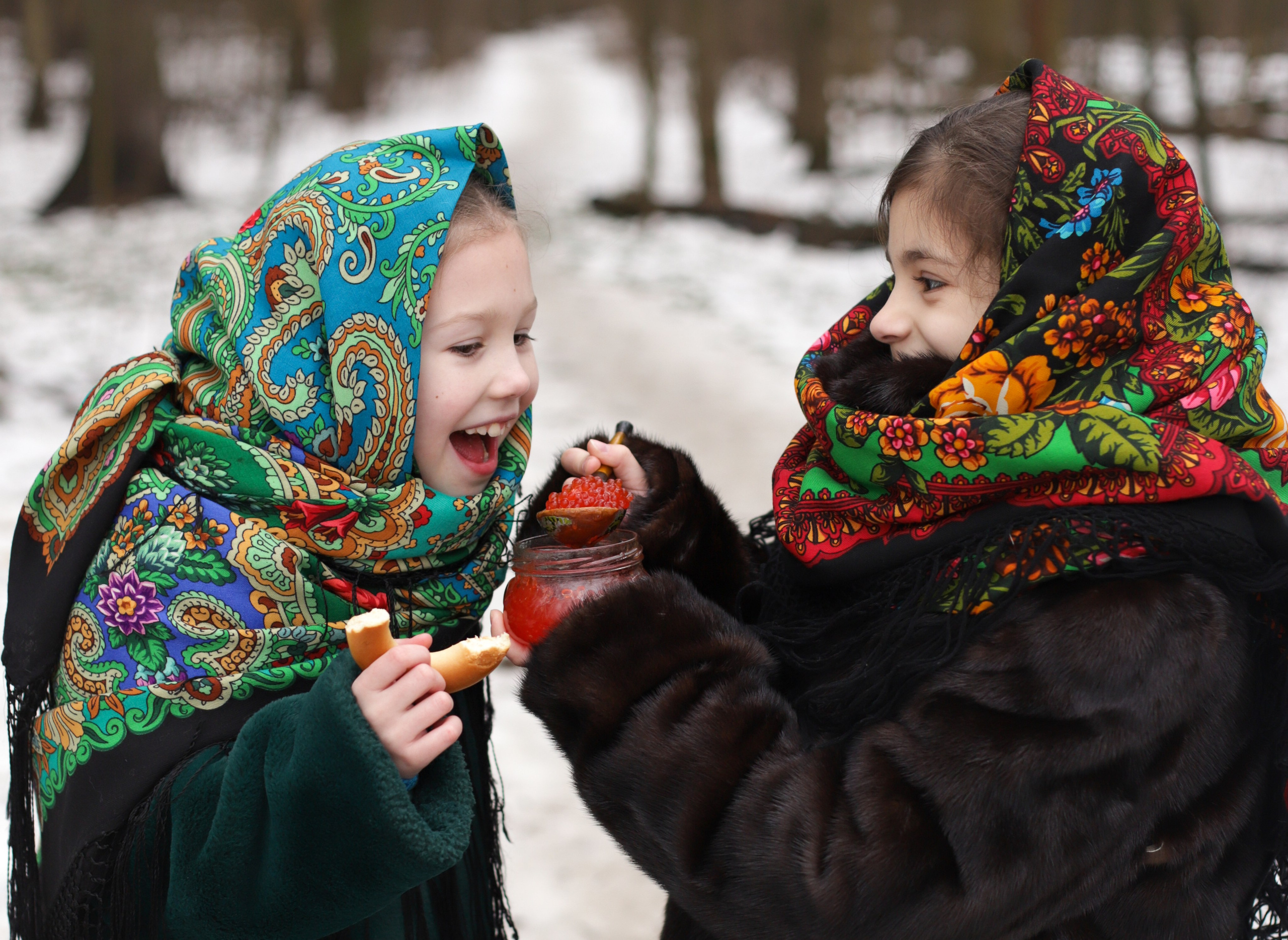 Девчёнки в павлопосадских платках и мальчишка. Диана Николаева — фотограф город Балашиха