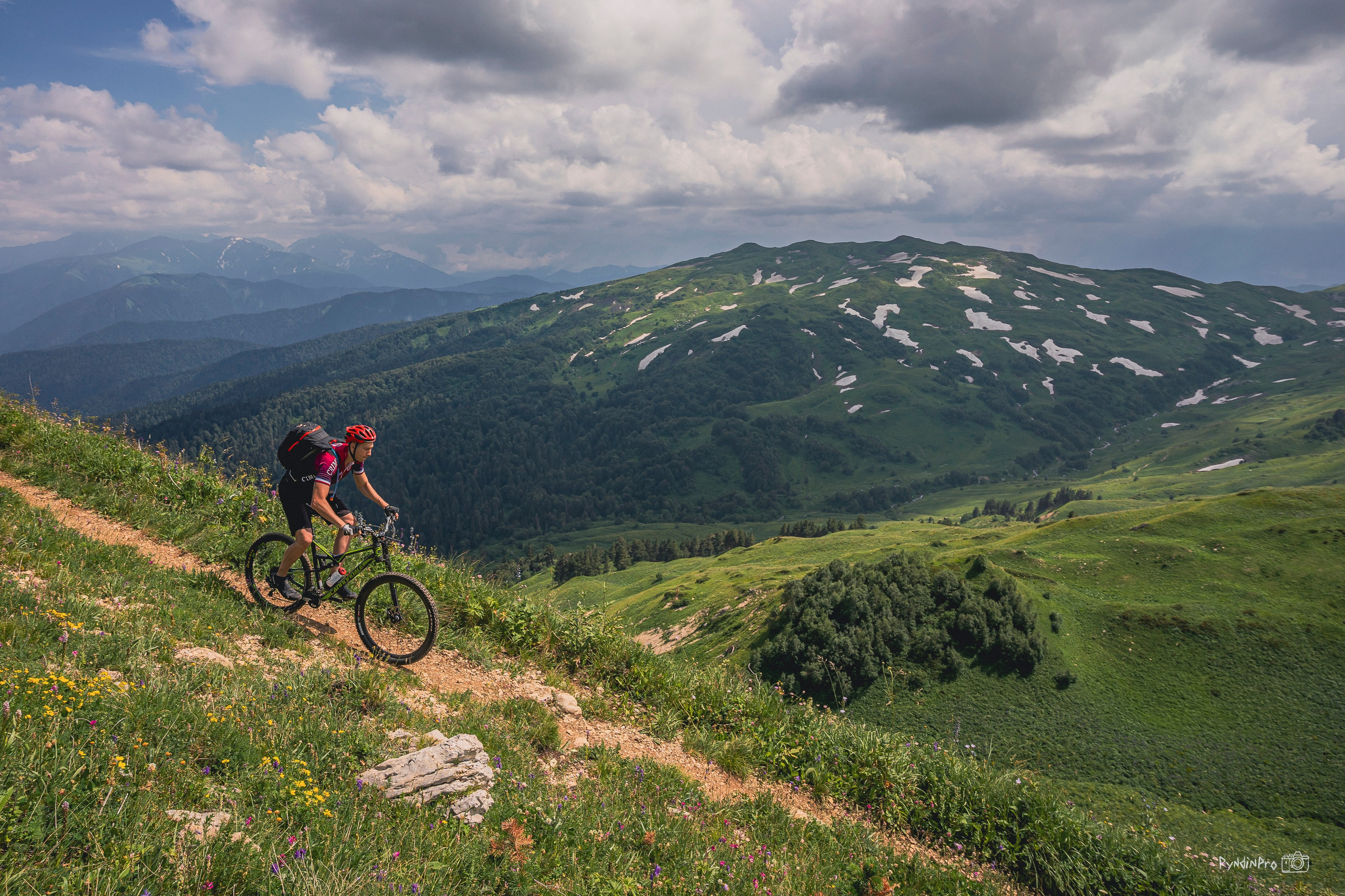 Велотур Велотридцатка 13 июля 2024 Ковальтур. Репортажный фотограф в Краснодаре Рындин Дмитрий