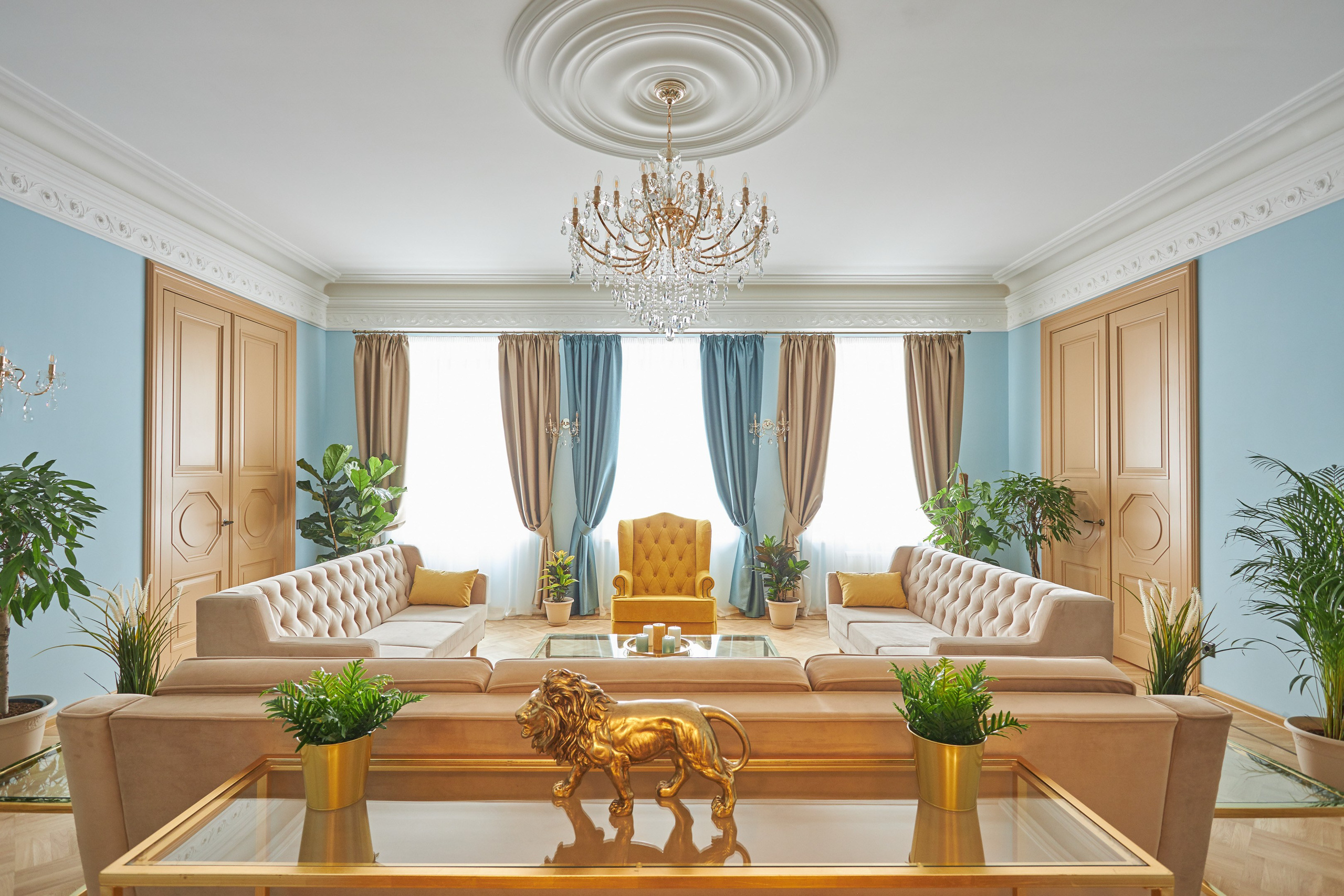 Classic design hall interior - photographer Andrey Dunin