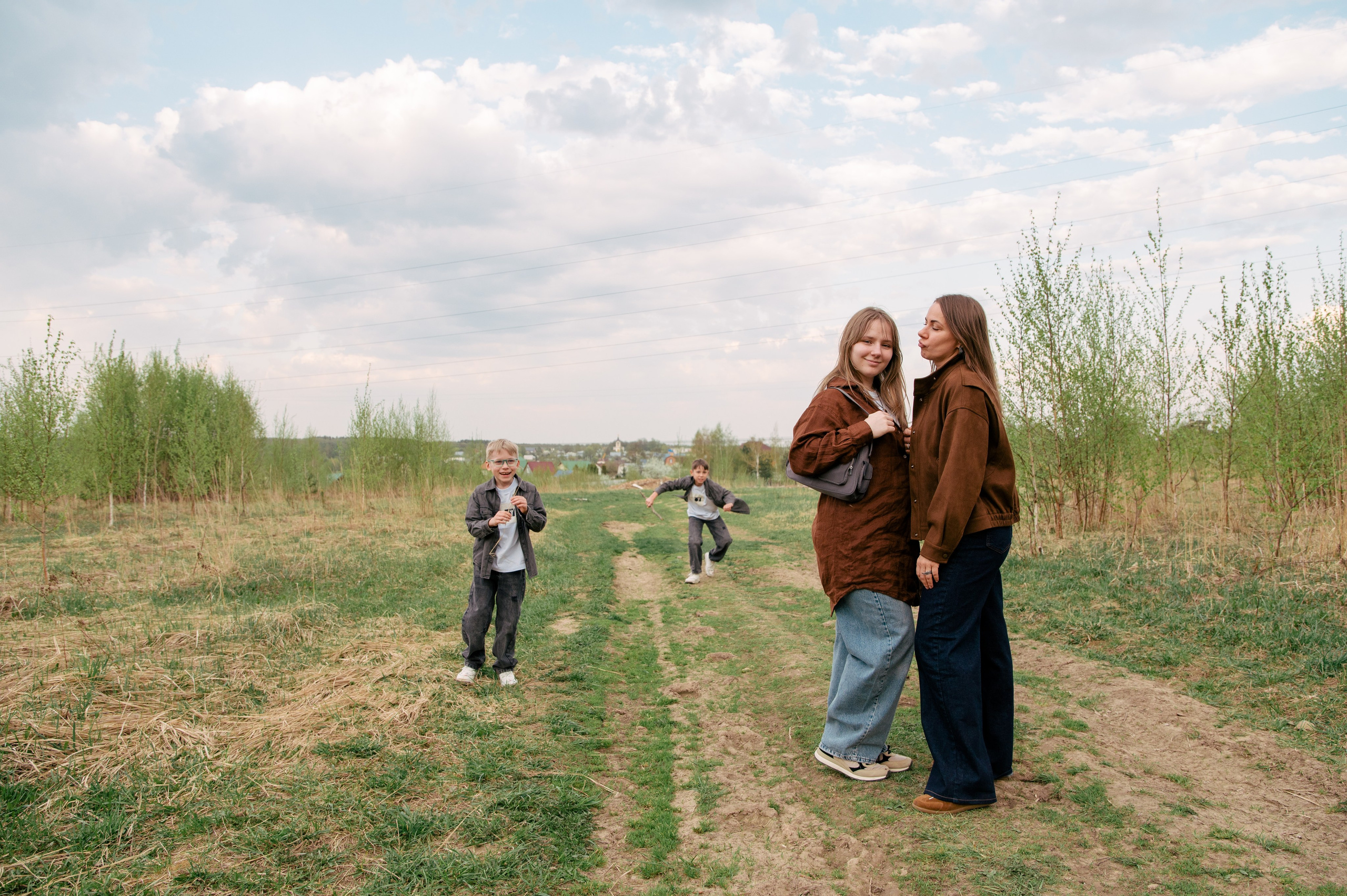 Family. Anna, Sasha, Taya, Tima, Tisha. Art-photographer Ira Wind