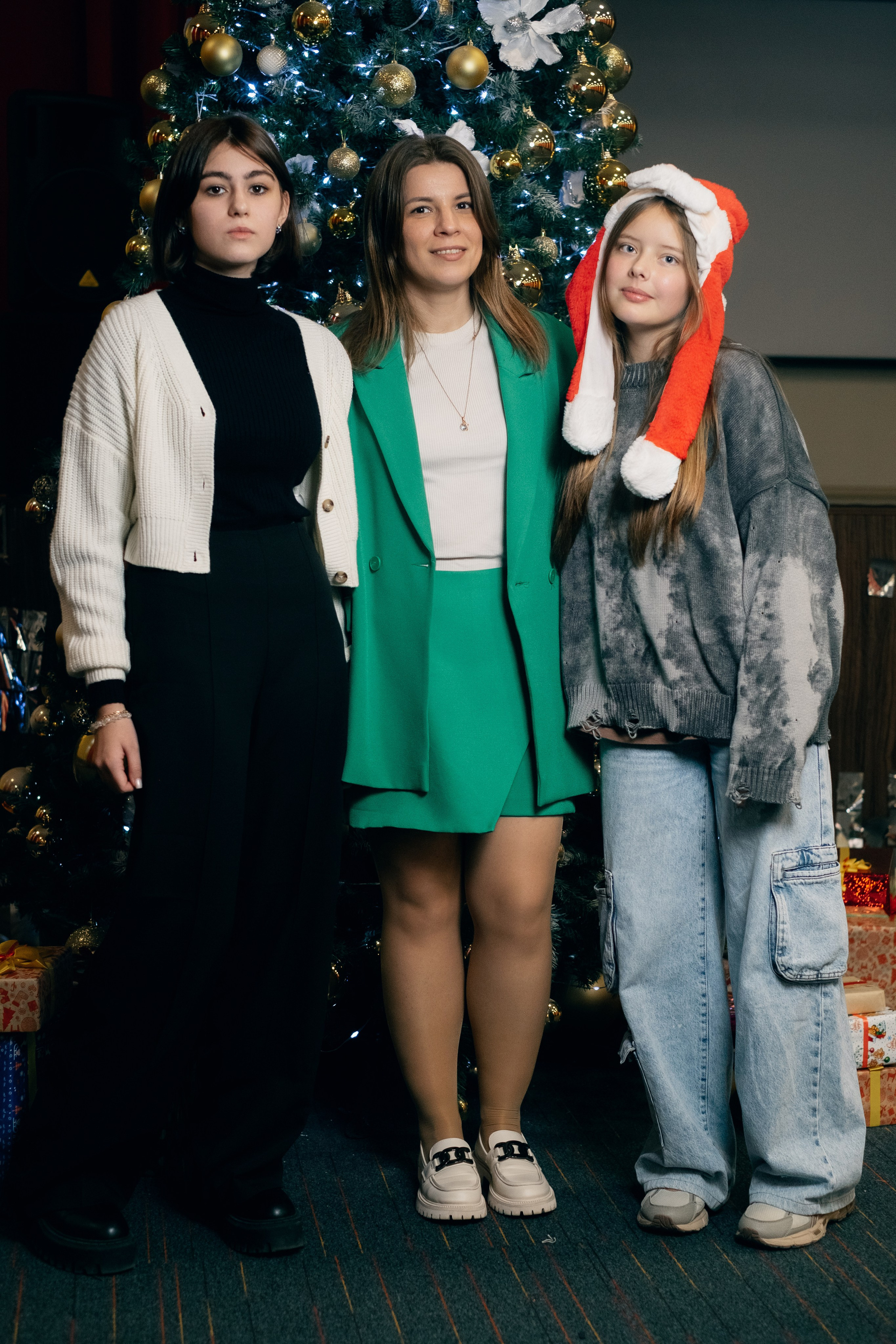 Новогодняя Фотосессия МАОУ СОШ№ 15 8 «Г». Свадебный и репортажной фотограф Денис Ожигин в Краснодаре и Краснодарском крае