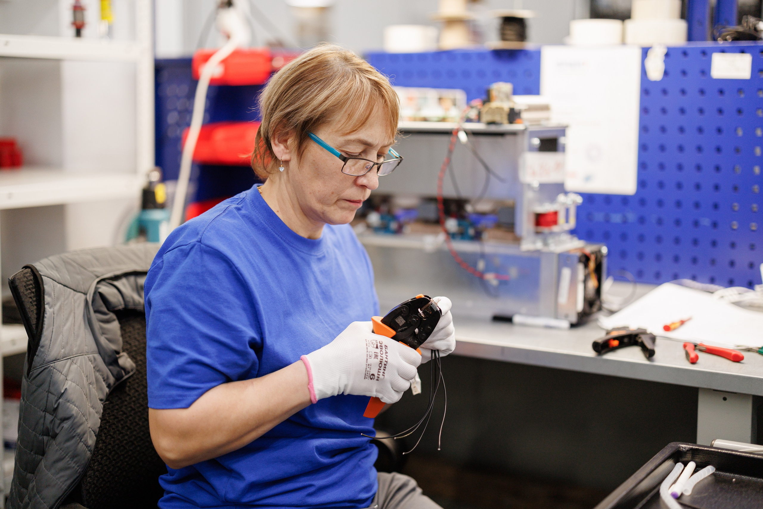 Вольтаг — Экскурсия по производству. Контент для бизнеса в Екатеринбурге Полдень Медиа