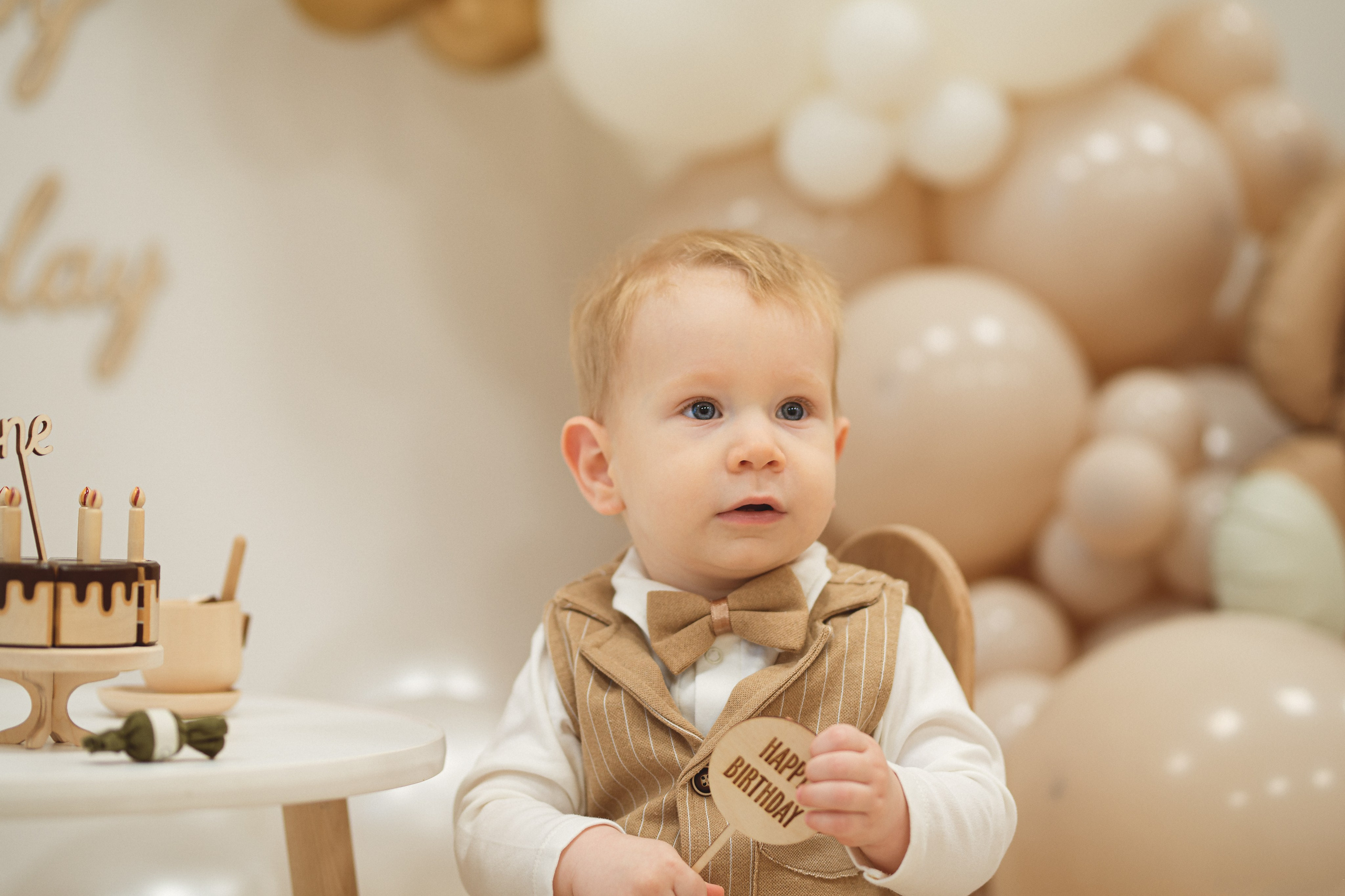 Арсению 1 годик. Фотограф Таинств Крещения и Венчания в г. Курске