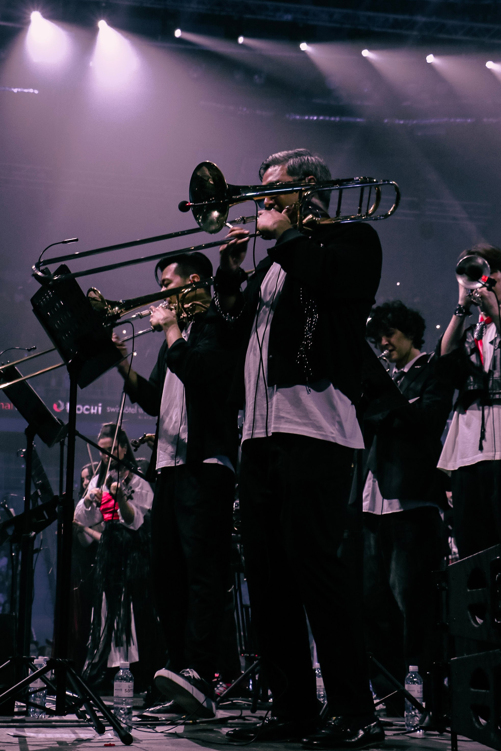 Jazi orchestra | Chen