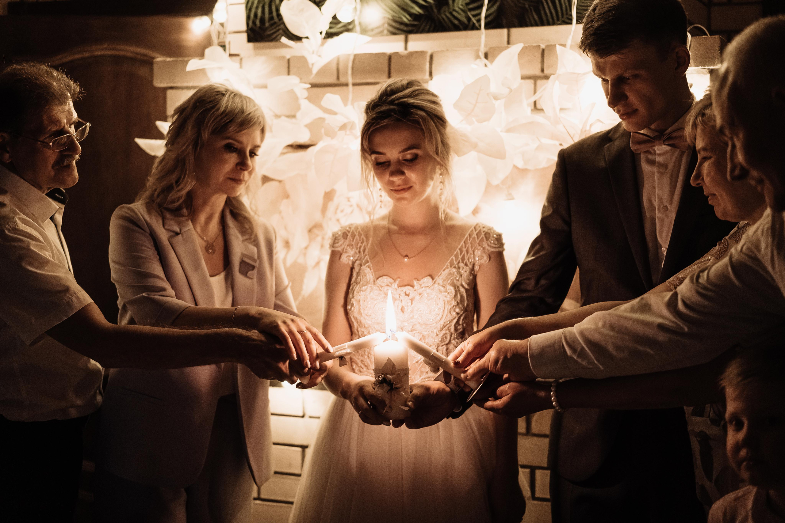 Свадебная фотосессия летом в Москве и Московской области. Семейный очаг.Индивидуальный и семейный фотограф в Москве и городе Видное. Свадебный фотограф в Москве. Свадебный фотограф в Московской области. Свадебная фотосессия 2023. Заказать свадебную фотосессию. Фотограф недорого. Красивые свадебные фотографии. Душевный фотограф. Фотограф Видное. Фотограф Домодедово. Фотограф Бутово. Фотограф Москва. Фотограф Царицыно. Свадебная фотосессия в Царицыно. Семейная фотосессия. Контент-фотосессия в Москве. Контент-фотограф. Визуал для эксперта.  