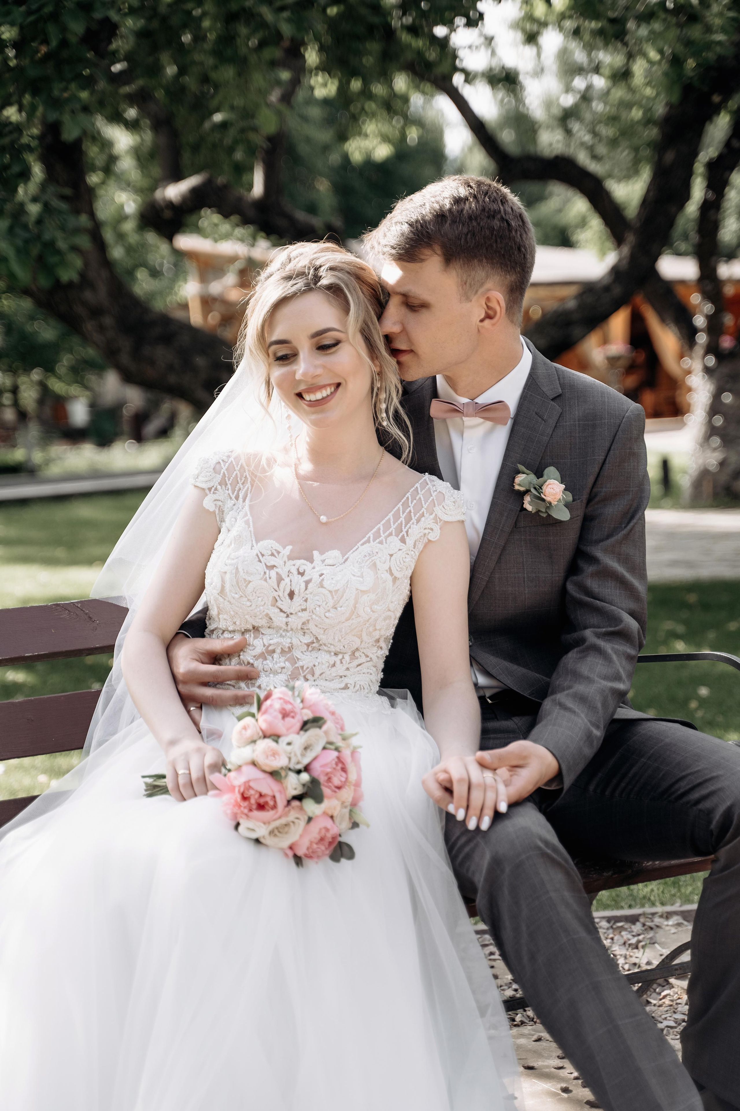 Свадебная фотосессия летом в Москве и Московской области. Индивидуальный и семейный фотограф в Москве и городе Видное. Свадебный фотограф в Москве. Свадебный фотограф в Московской области. Свадебная фотосессия 2023. Заказать свадебную фотосессию. Фотограф недорого. Красивые свадебные фотографии. Душевный фотограф. Фотограф Видное. Фотограф Домодедово. Фотограф Бутово. Фотограф Москва. Фотограф Царицыно. Свадебная фотосессия в Царицыно. Семейная фотосессия. Контент-фотосессия в Москве. Контент-фотограф. Визуал для эксперта. 