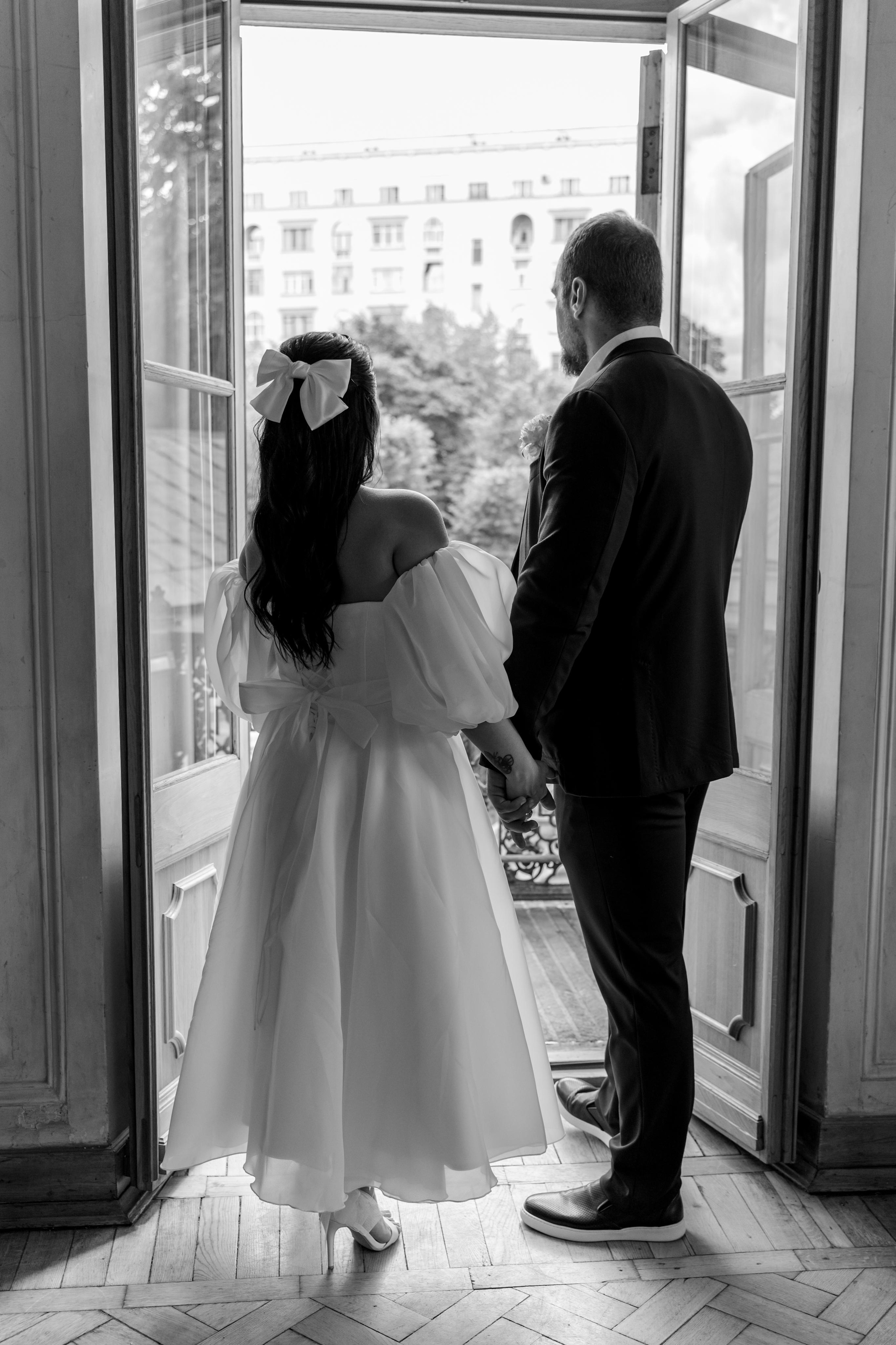 Свадебная фотосессия в библиотеке Пушкина.Индивидуальный и семейный фотограф в Москве и городе Видное. Свадебный фотограф в Москве. Свадебный фотограф в Московской области. Свадебная фотосессия 2023. Заказать свадебную фотосессию. Фотограф недорого. Красивые свадебные фотографии. Душевный фотограф. Фотограф Видное. Фотограф Домодедово. Фотограф Бутово. Фотограф Москва. Фотограф Царицыно. Свадебная фотосессия в Царицыно. Семейная фотосессия. Контент-фотосессия в Москве. Контент-фотограф. Визуал для эксперта.  