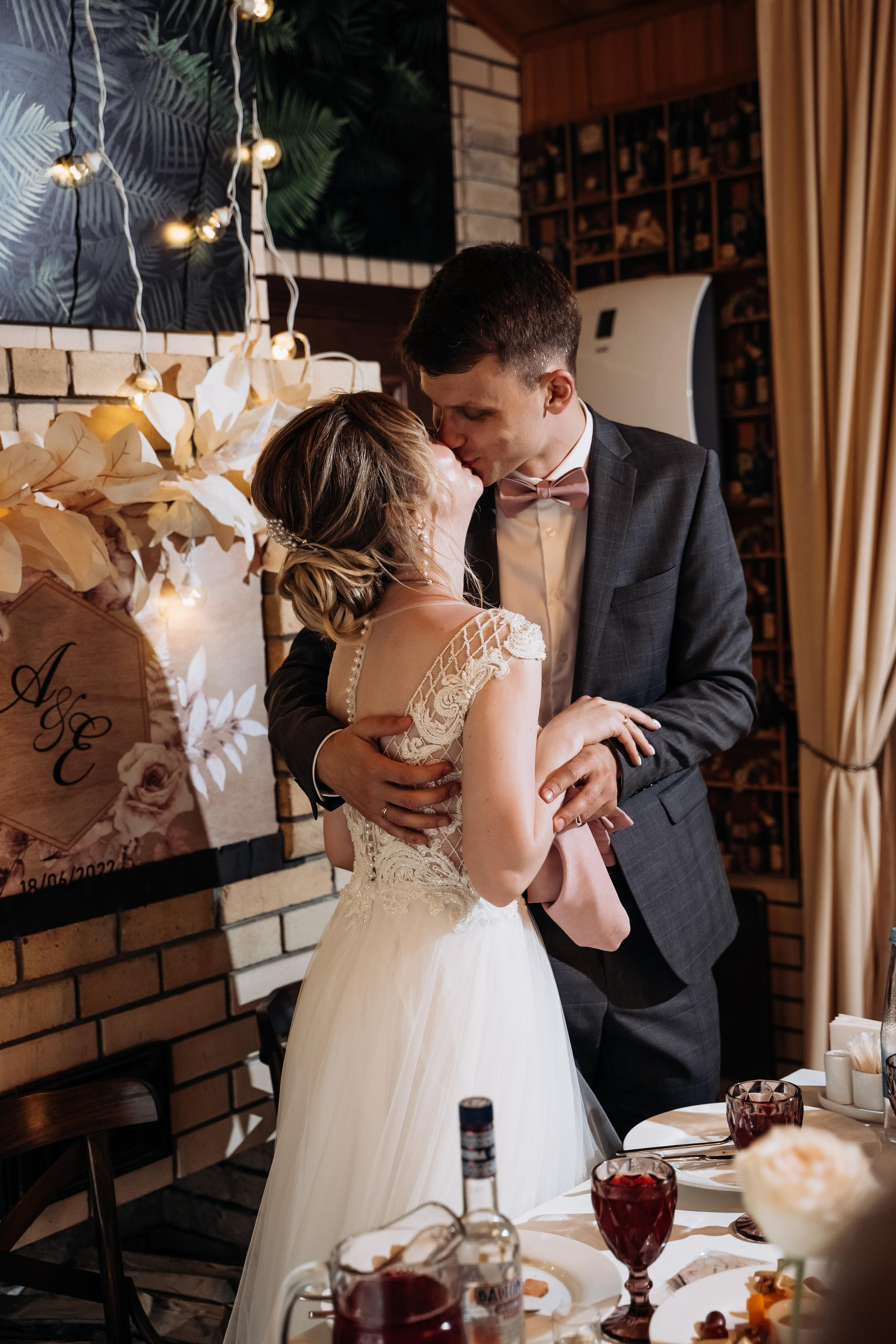 Свадебная фотосессия летом в Москве и Московской области