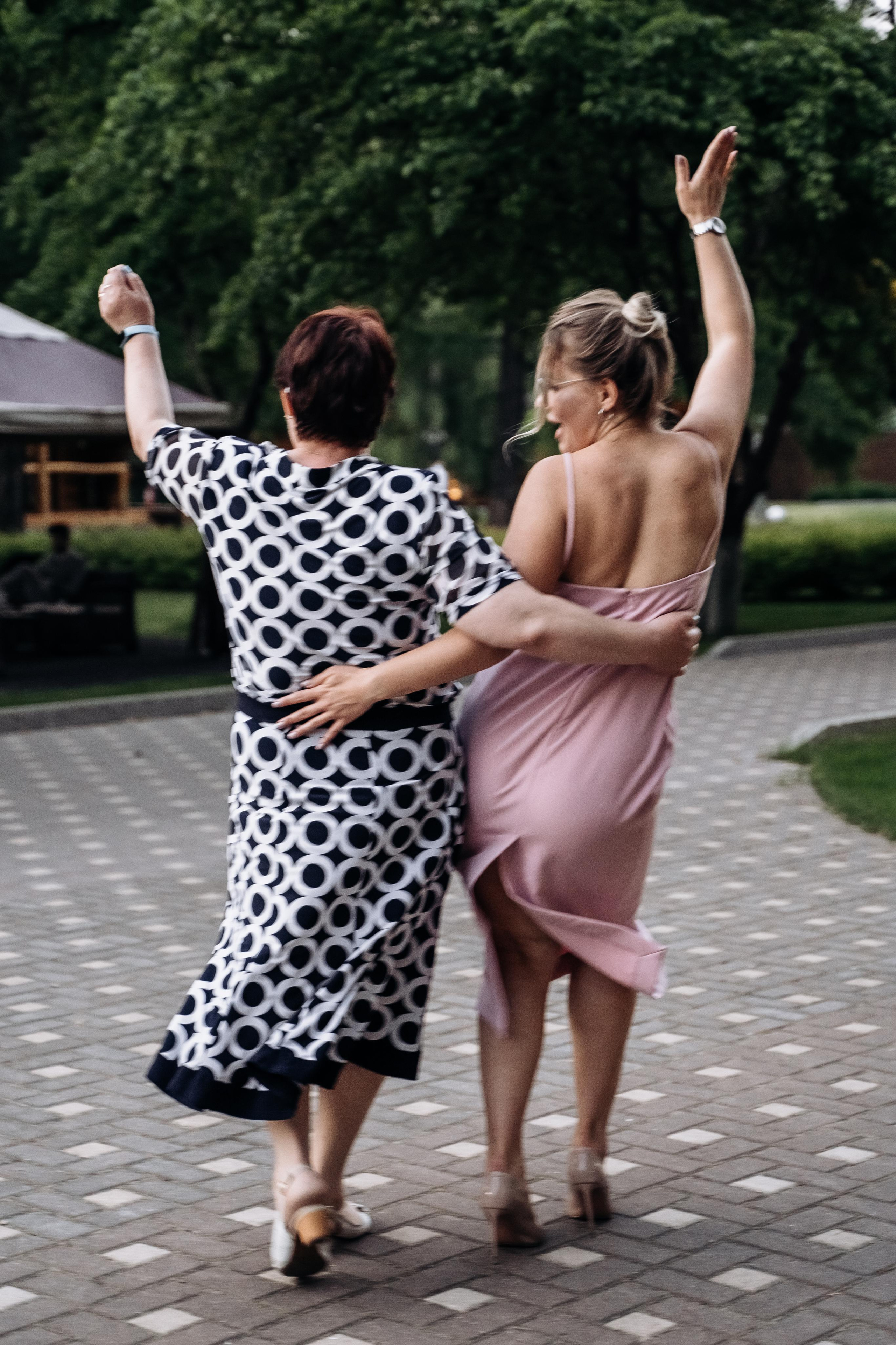 Свадебная фотосессия летом в Москве и Московской области