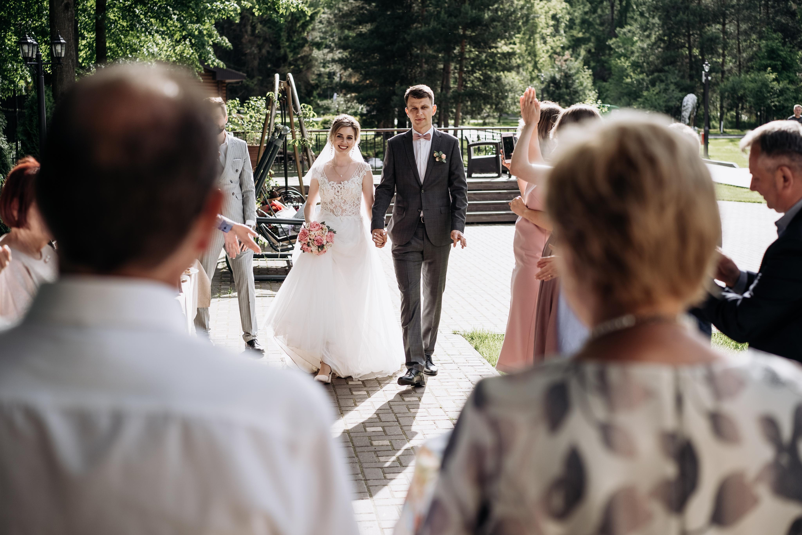 Свадебная фотосессия летом в Москве и Московской области