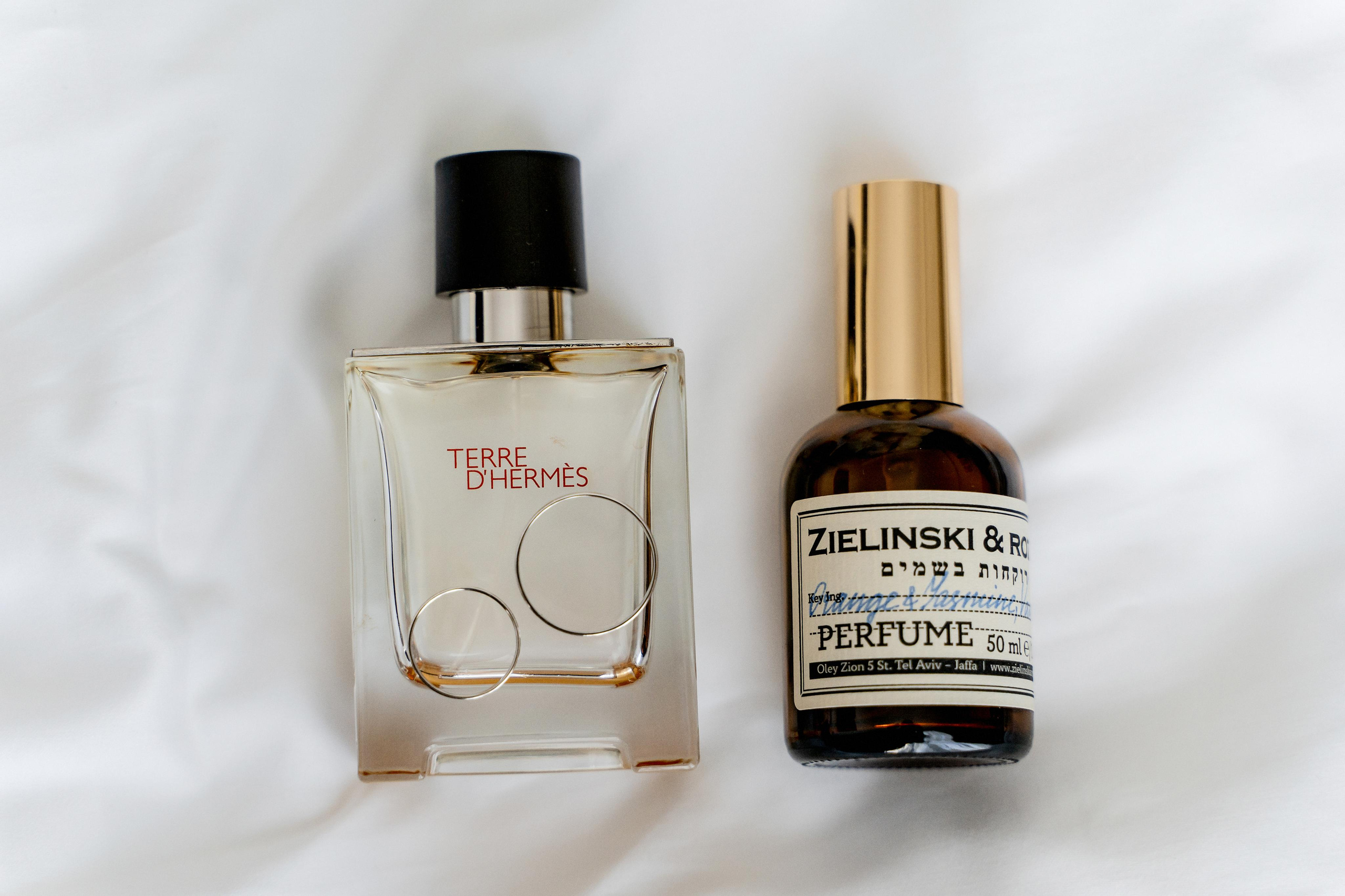 Свадебная фотосессия сборов жениха и невесты в номере отеля. Индивидуальный и семейный фотограф в Москве и городе Видное. Свадебный фотограф в Москве. Свадебный фотограф в Московской области. Свадебная фотосессия 2023. Заказать свадебную фотосессию. Фотограф недорого. Красивые свадебные фотографии. Душевный фотограф. Фотограф Видное. Фотограф Домодедово. Фотограф Бутово. Фотограф Москва. Фотограф Царицыно. Свадебная фотосессия в Царицыно. Семейная фотосессия. Контент-фотосессия в Москве. Контент-фотограф. Визуал для эксперта. 