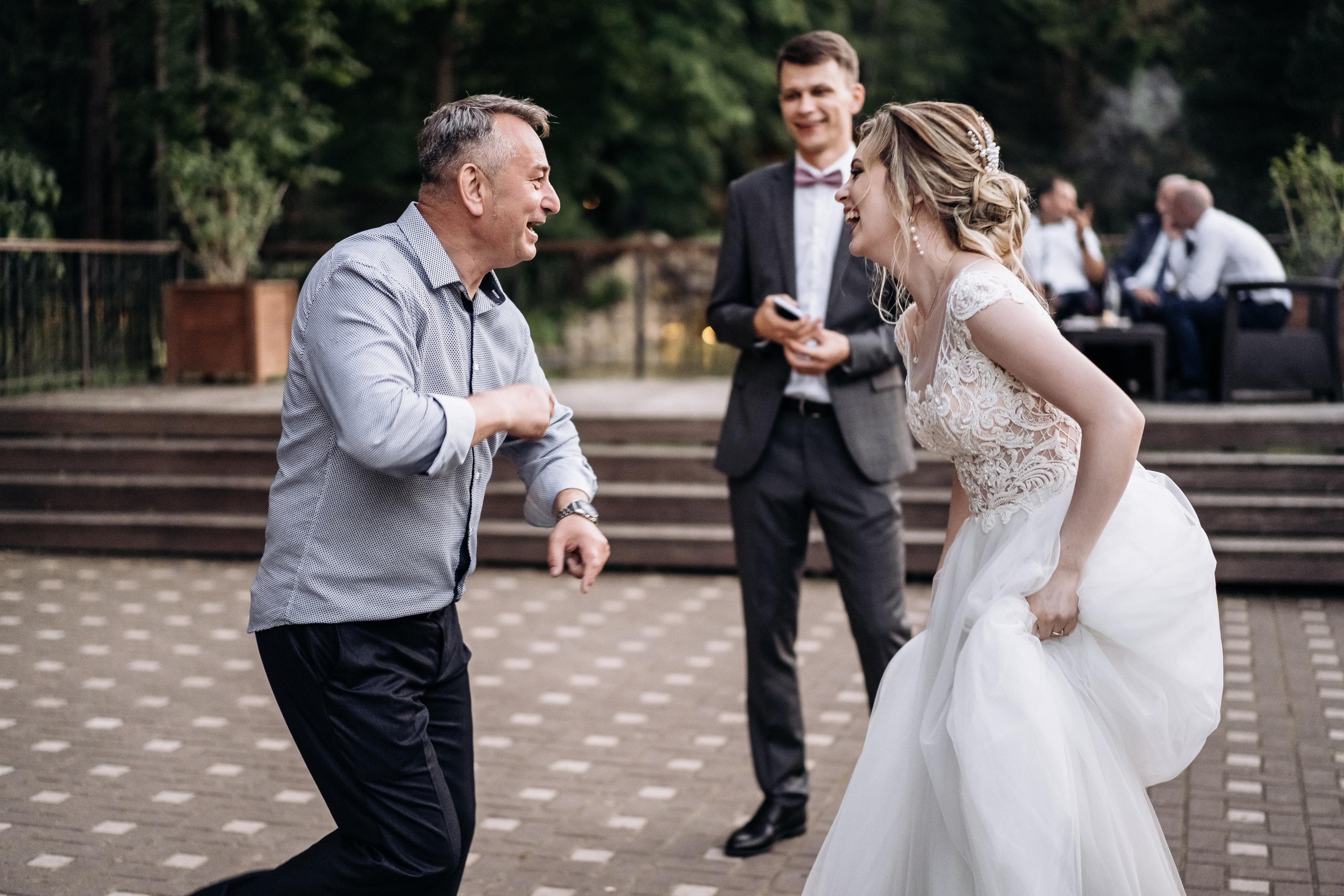 Свадебная фотосессия летом в Москве и Московской области