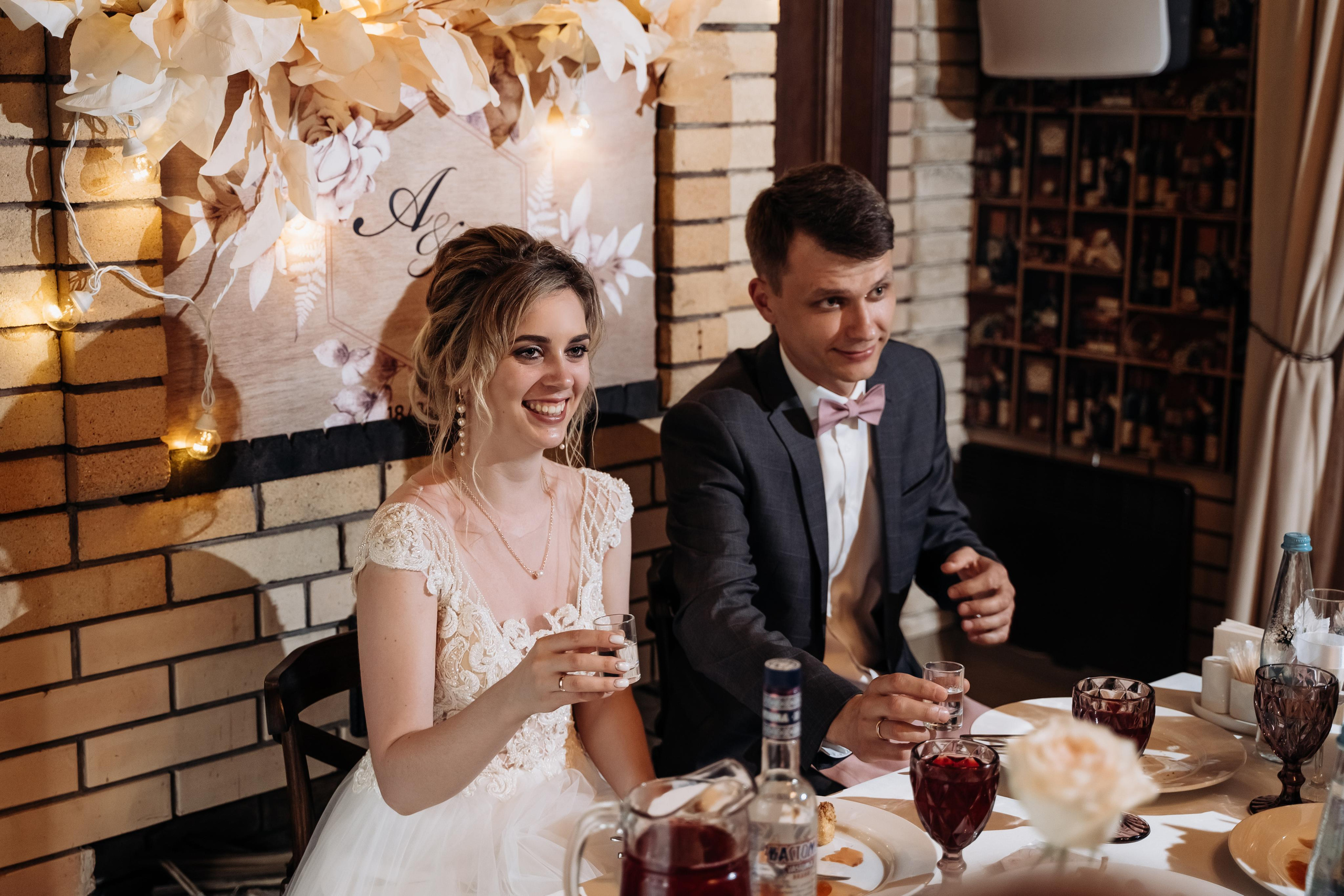 Свадебная фотосессия летом в Москве и Московской области. Индивидуальный и семейный фотограф в Москве и городе Видное. Свадебный фотограф в Москве. Свадебный фотограф в Московской области. Свадебная фотосессия 2023. Заказать свадебную фотосессию. Фотограф недорого. Красивые свадебные фотографии. Душевный фотограф. Фотограф Видное. Фотограф Домодедово. Фотограф Бутово. Фотограф Москва. Фотограф Царицыно. Свадебная фотосессия в Царицыно. Семейная фотосессия. Контент-фотосессия в Москве. Контент-фотограф. Визуал для эксперта. 