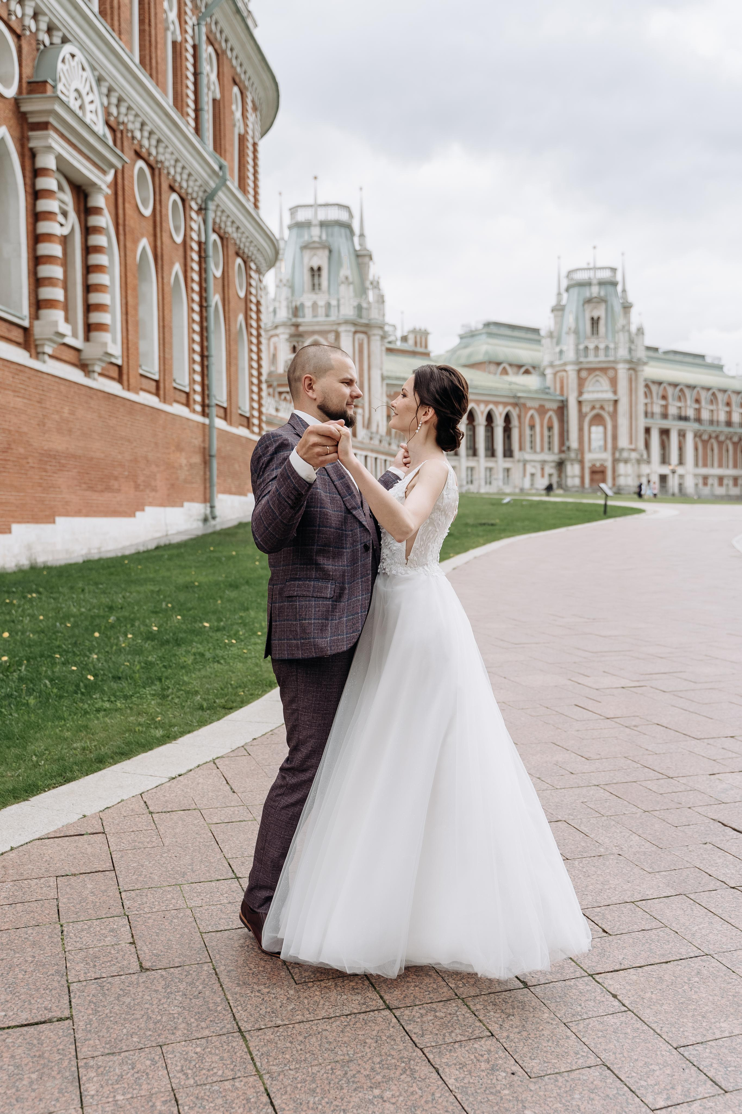 Свадебная фотосессия в парке Царицыно