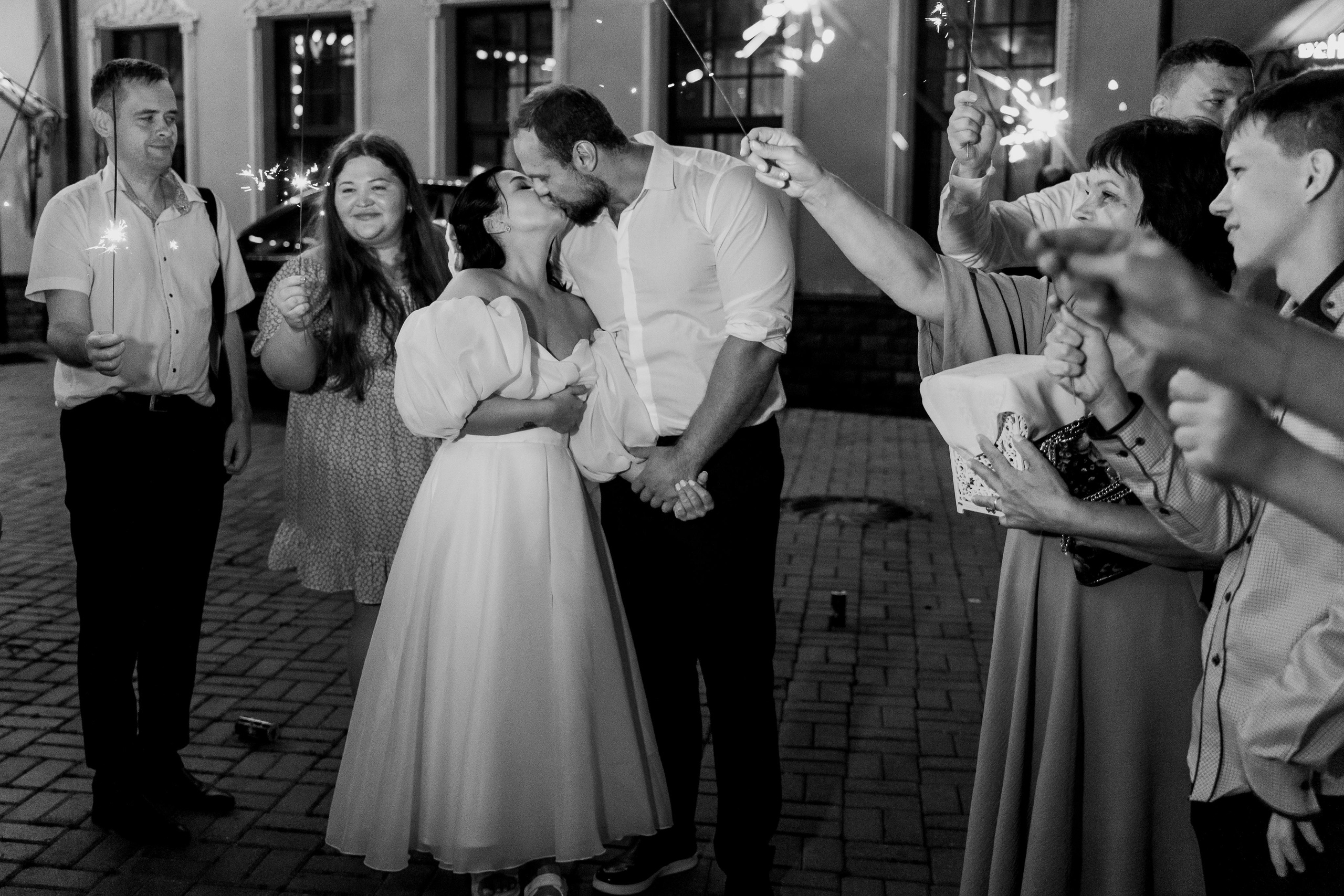 Свадебная фотосессия. Бенгальские огни