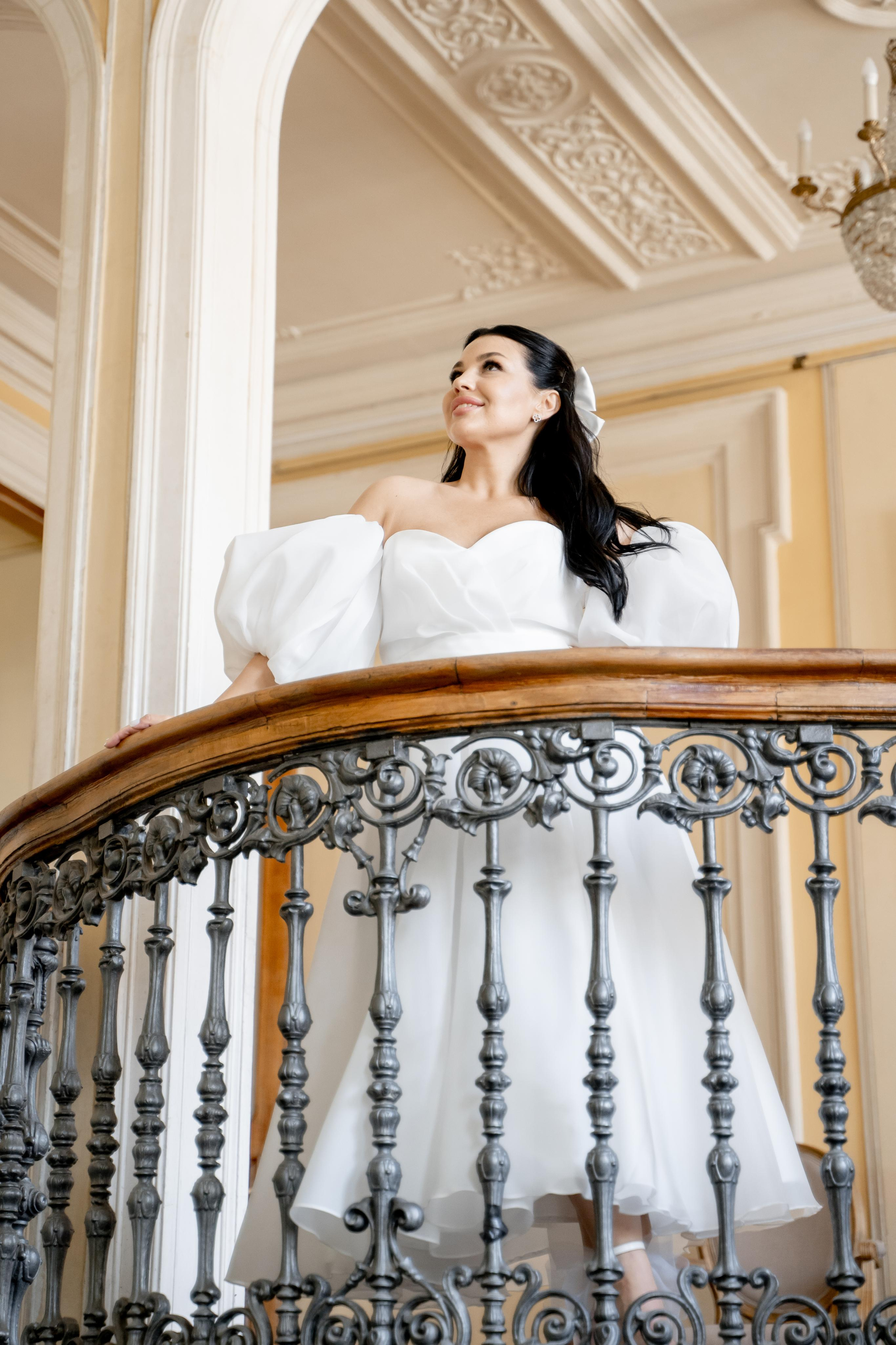 Свадебная фотосессия в библиотеке Пушкина.Индивидуальный и семейный фотограф в Москве и городе Видное. Свадебный фотограф в Москве. Свадебный фотограф в Московской области. Свадебная фотосессия 2023. Заказать свадебную фотосессию. Фотограф недорого. Красивые свадебные фотографии. Душевный фотограф. Фотограф Видное. Фотограф Домодедово. Фотограф Бутово. Фотограф Москва. Фотограф Царицыно. Свадебная фотосессия в Царицыно. Семейная фотосессия. Контент-фотосессия в Москве. Контент-фотограф. Визуал для эксперта.  