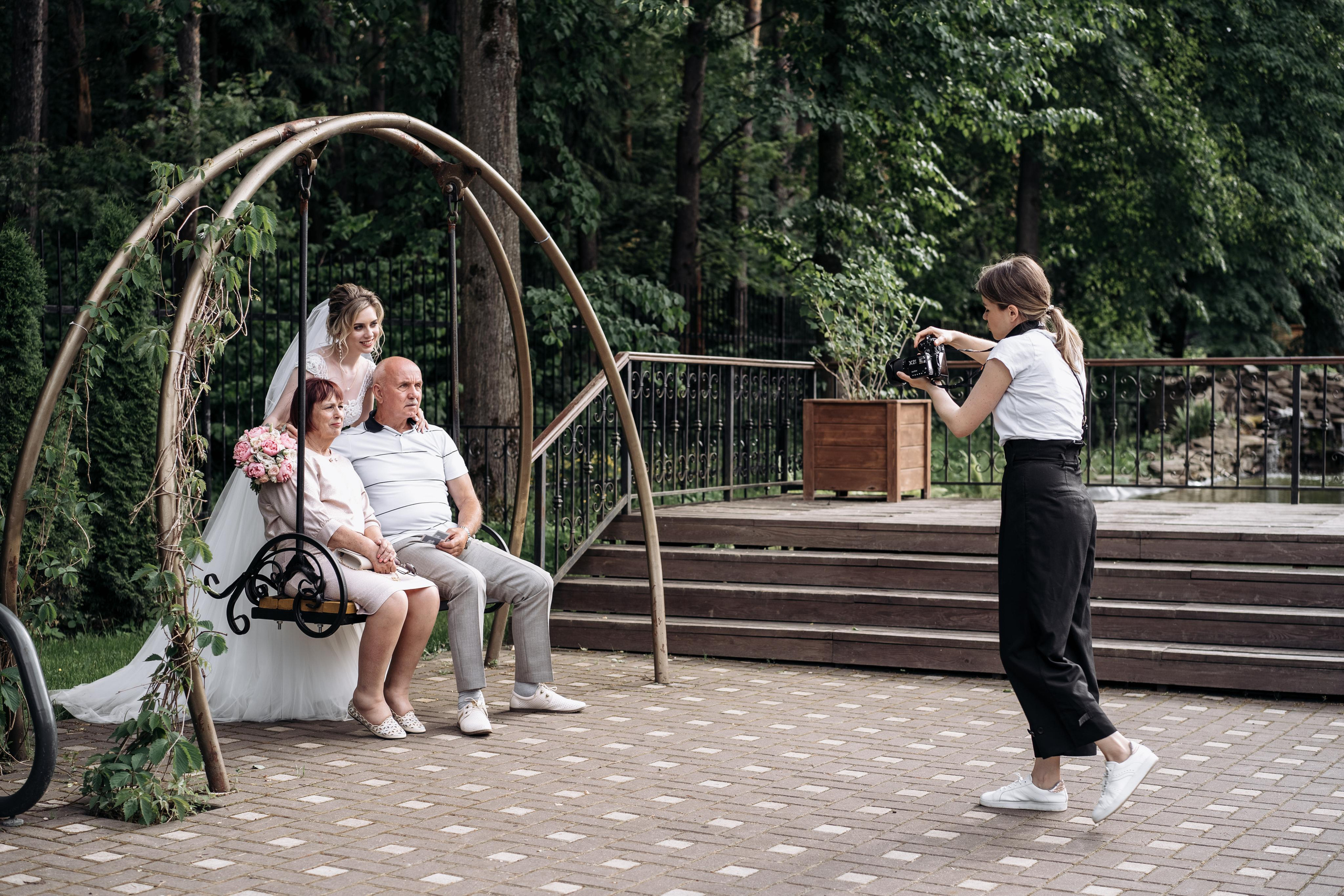 Свадебная фотосессия летом в Москве и Московской области