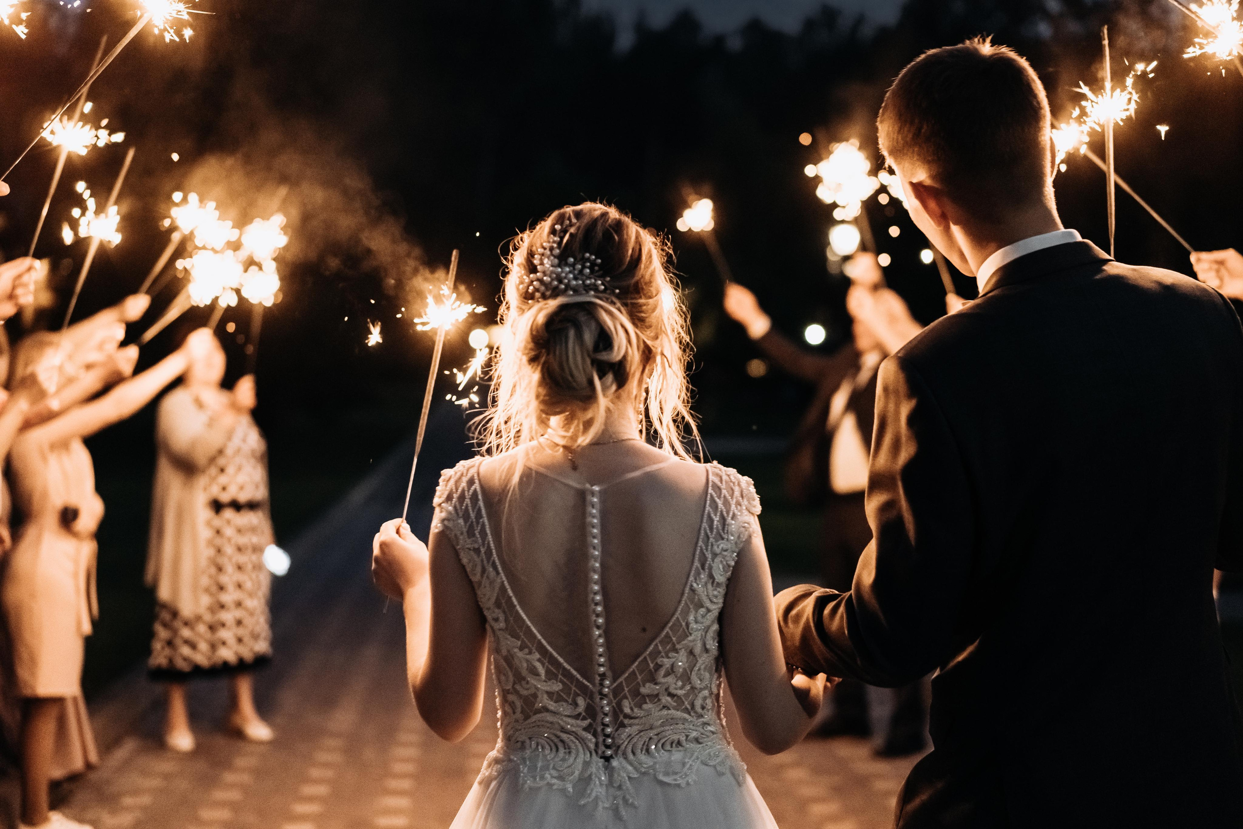 Свадебная фотосессия летом в Москве и Московской области. Индивидуальный и семейный фотограф в Москве и городе Видное. Свадебный фотограф в Москве. Свадебный фотограф в Московской области. Свадебная фотосессия 2023. Заказать свадебную фотосессию. Фотограф недорого. Красивые свадебные фотографии. Душевный фотограф. Фотограф Видное. Фотограф Домодедово. Фотограф Бутово. Фотограф Москва. Фотограф Царицыно. Свадебная фотосессия в Царицыно. Семейная фотосессия. Контент-фотосессия в Москве. Контент-фотограф. Визуал для эксперта. 