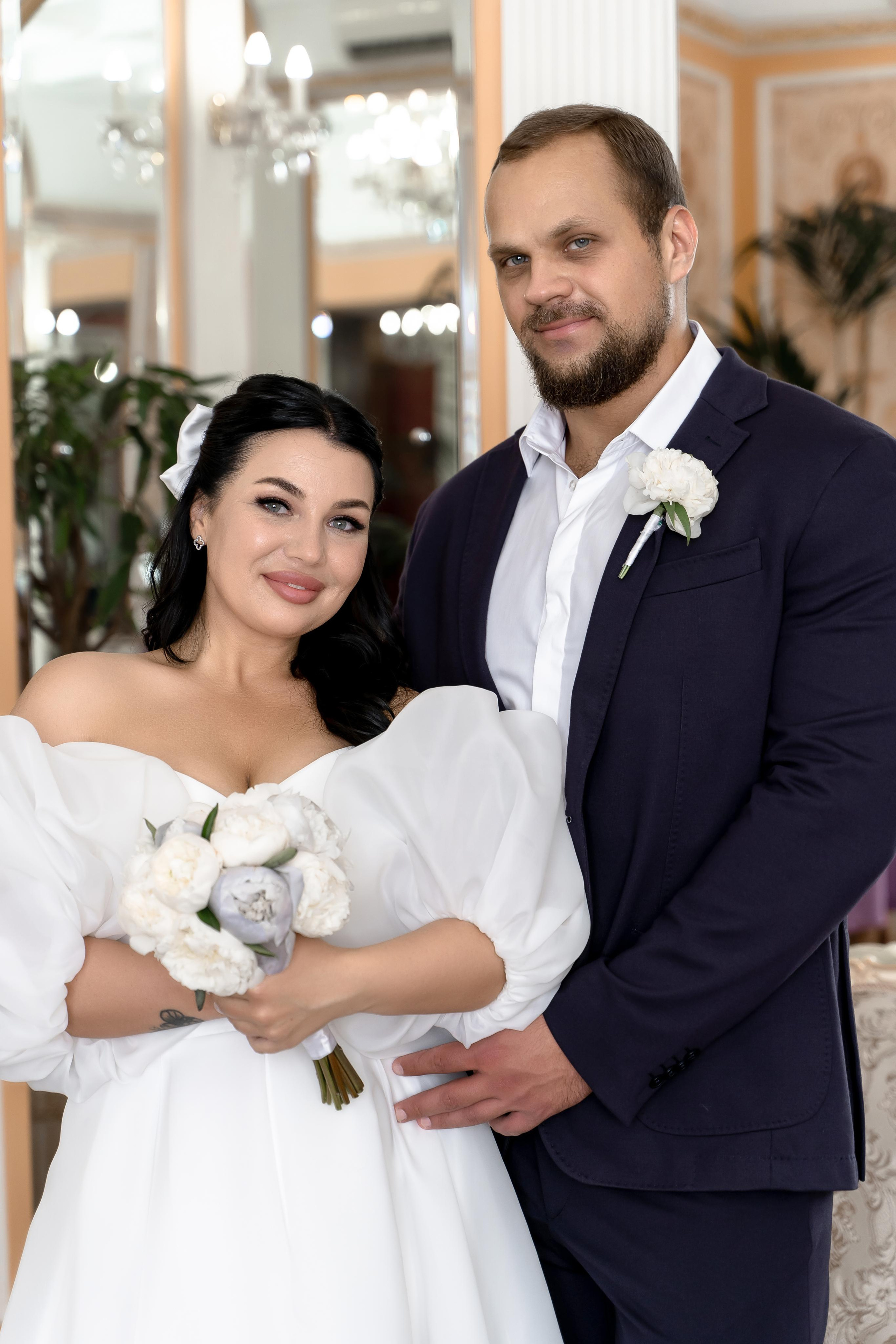 Свадебная фотосессия в Грибоедовском ЗАГСе