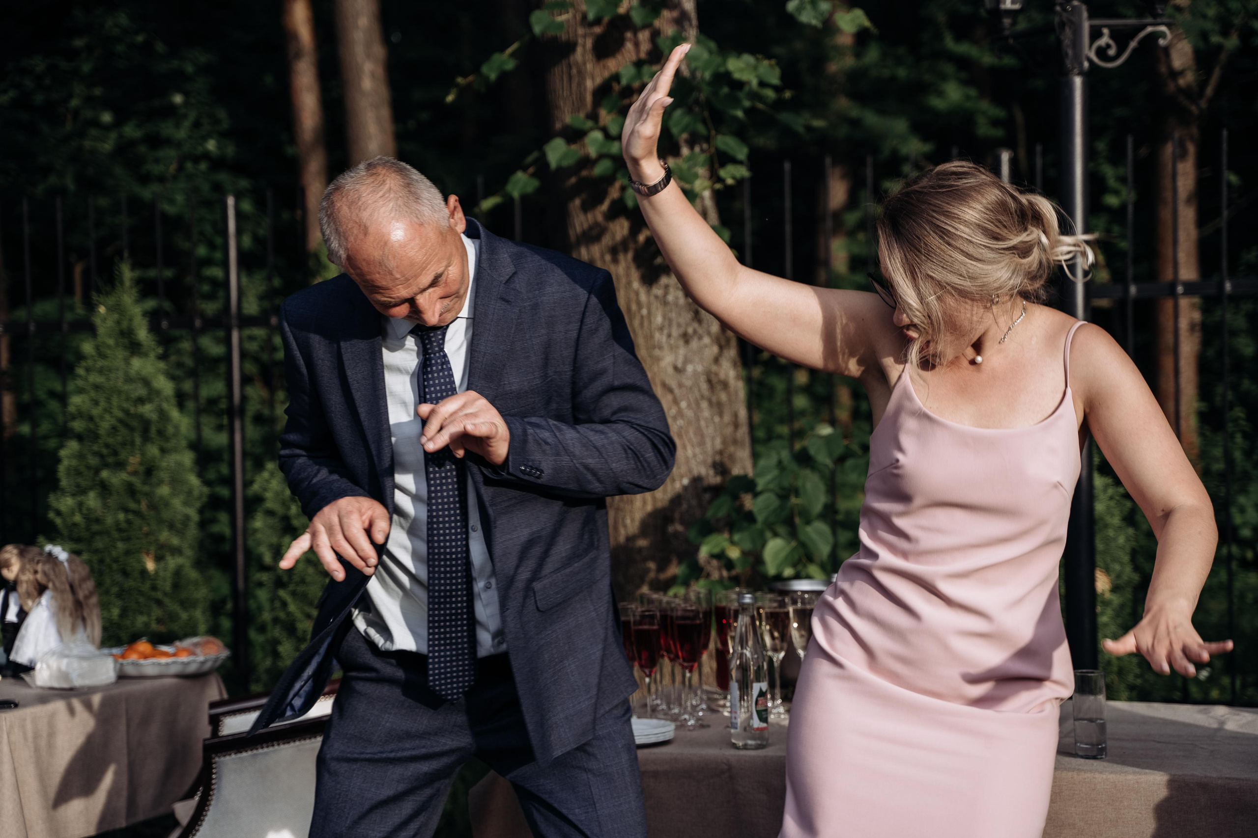 Свадебная фотосессия летом в Москве и Московской области