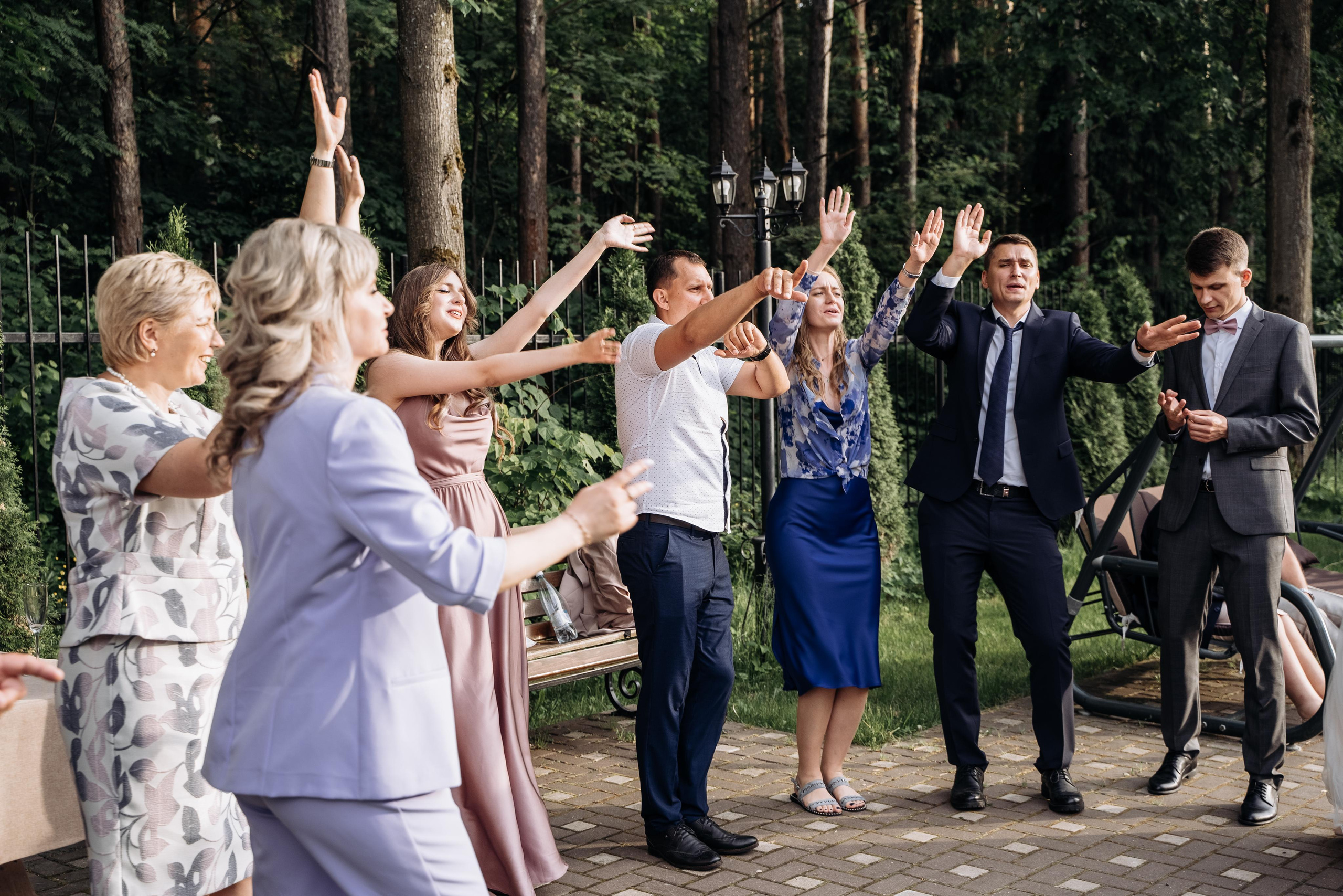 Свадебная фотосессия летом в Москве и Московской области