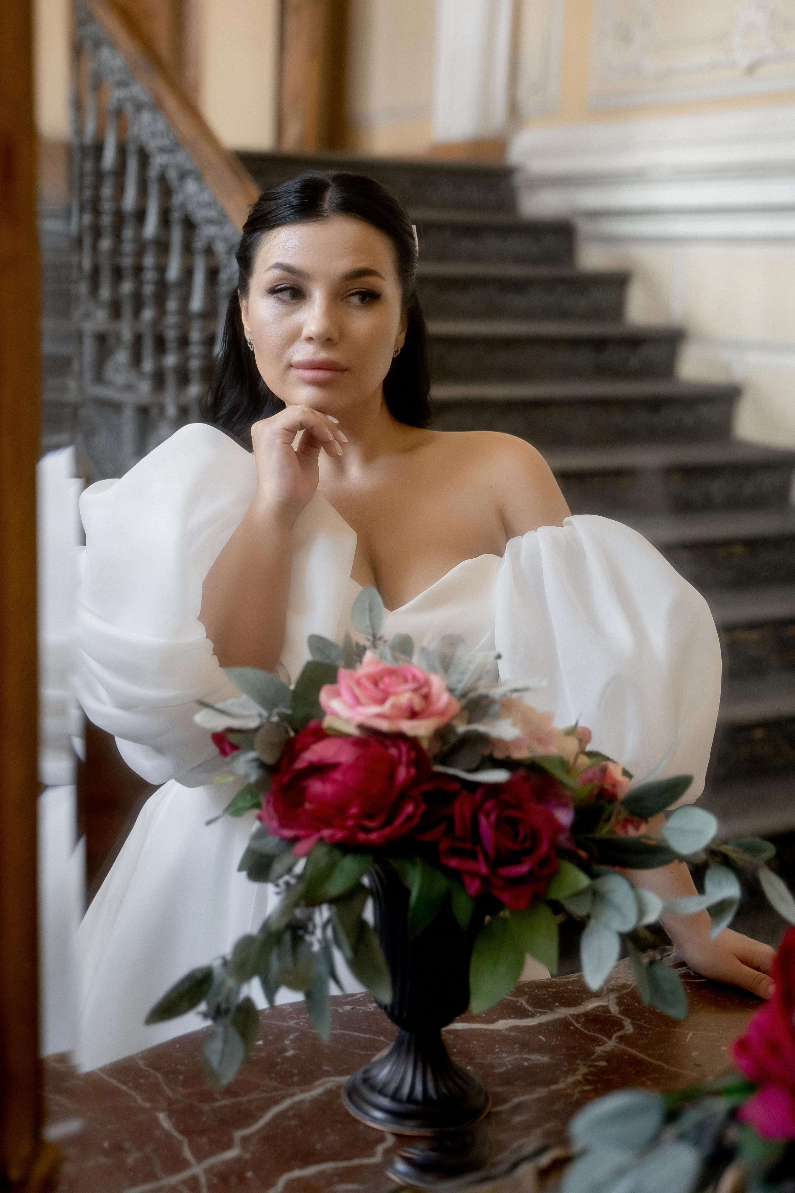 Свадебная фотосессия в библиотеке Пушкина