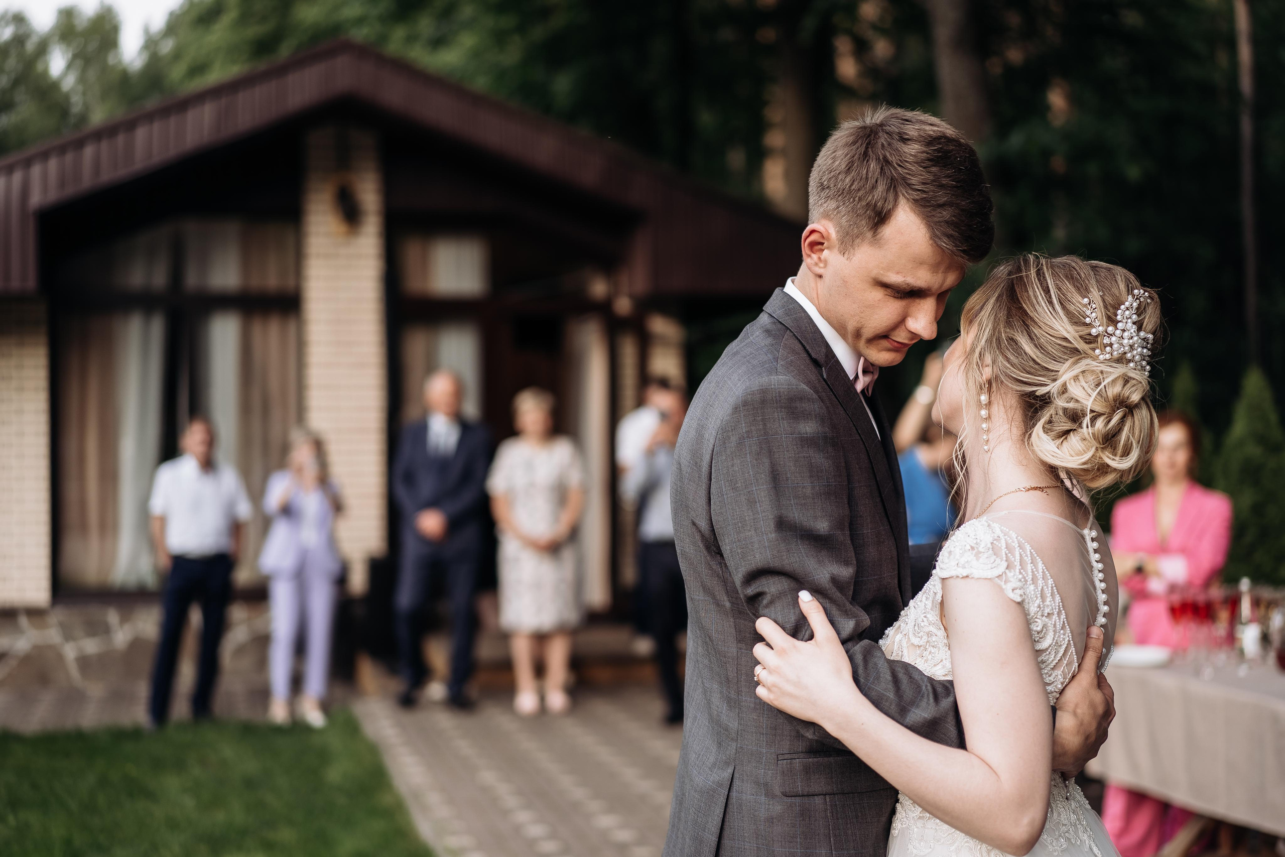Свадебная фотосессия летом в Москве и Московской области. Индивидуальный и семейный фотограф в Москве и городе Видное. Свадебный фотограф в Москве. Свадебный фотограф в Московской области. Свадебная фотосессия 2023. Заказать свадебную фотосессию. Фотограф недорого. Красивые свадебные фотографии. Душевный фотограф. Фотограф Видное. Фотограф Домодедово. Фотограф Бутово. Фотограф Москва. Фотограф Царицыно. Свадебная фотосессия в Царицыно. Семейная фотосессия. Контент-фотосессия в Москве. Контент-фотограф. Визуал для эксперта. 
