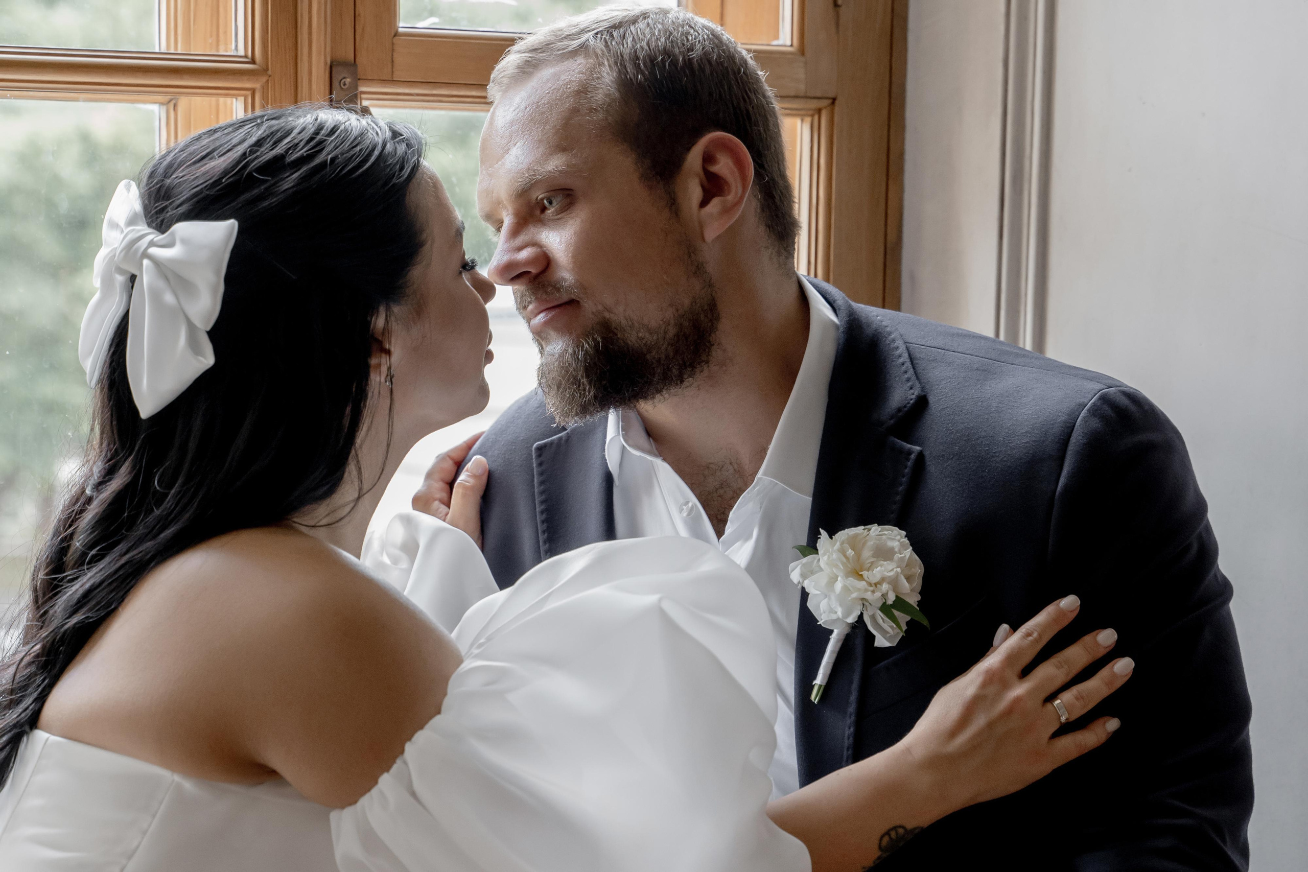 Свадебная фотосессия в библиотеке ПушкинаИндивидуальный и семейный фотограф в Москве и городе Видное. Свадебный фотограф в Москве. Свадебный фотограф в Московской области. Свадебная фотосессия 2023. Заказать свадебную фотосессию. Фотограф недорого. Красивые свадебные фотографии. Душевный фотограф. Фотограф Видное. Фотограф Домодедово. Фотограф Бутово. Фотограф Москва. Фотограф Царицыно. Свадебная фотосессия в Царицыно. Семейная фотосессия. Контент-фотосессия в Москве. Контент-фотограф. Визуал для эксперта. 