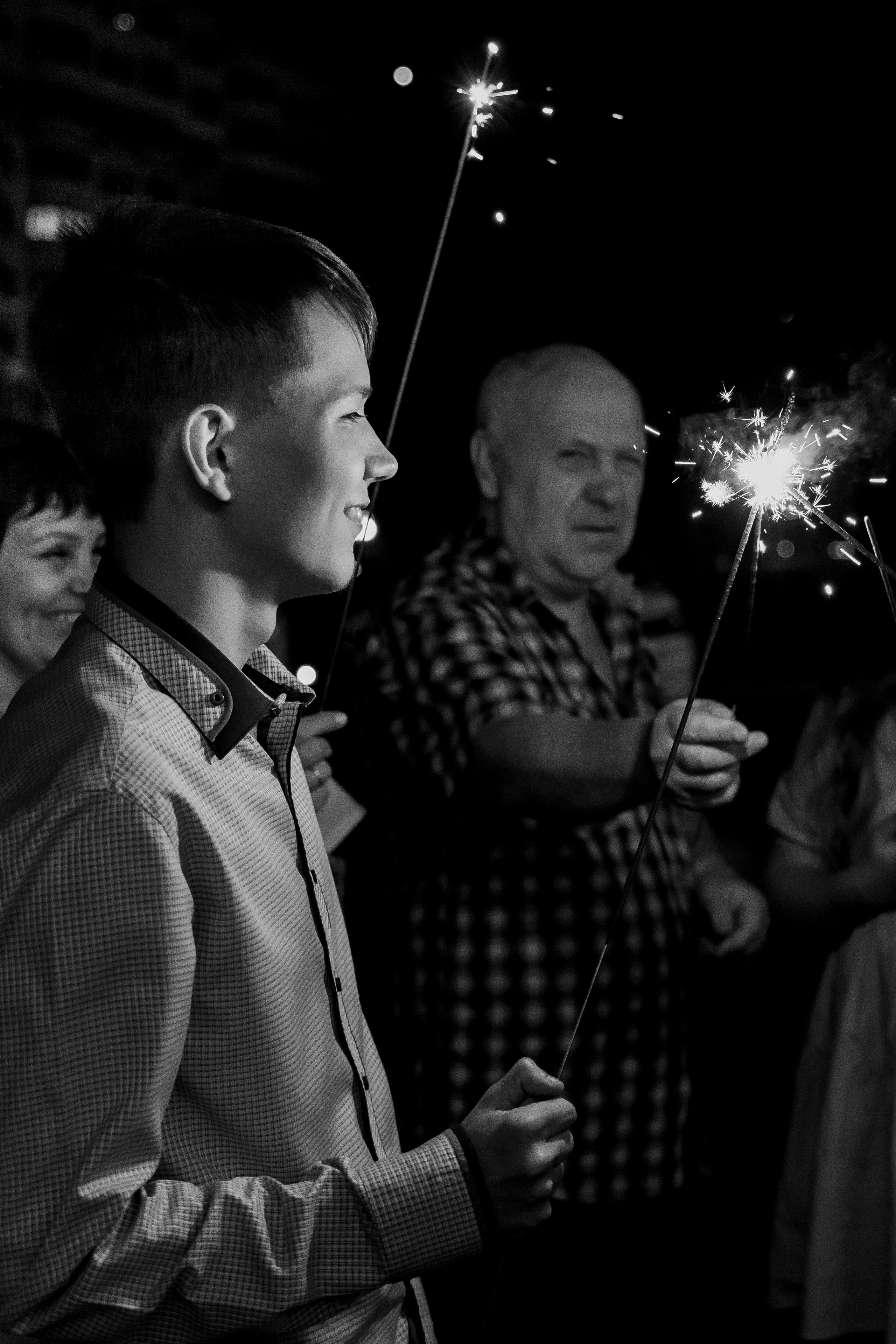 Свадебная фотосессия. Бенгальские огни