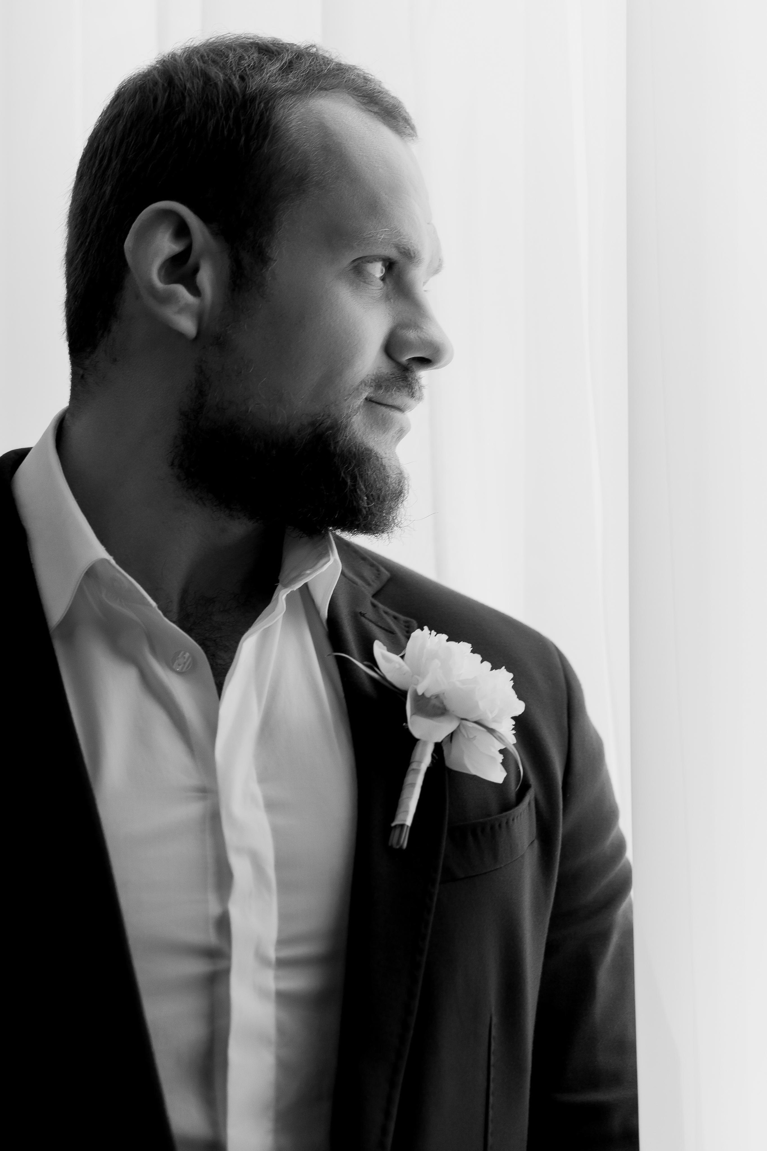 Свадебная фотосессия сборов жениха и невесты в номере отеля. Индивидуальный и семейный фотограф в Москве и городе Видное. Свадебный фотограф в Москве. Свадебный фотограф в Московской области. Свадебная фотосессия 2023. Заказать свадебную фотосессию. Фотограф недорого. Красивые свадебные фотографии. Душевный фотограф. Фотограф Видное. Фотограф Домодедово. Фотограф Бутово. Фотограф Москва. Фотограф Царицыно. Свадебная фотосессия в Царицыно. Семейная фотосессия. Контент-фотосессия в Москве. Контент-фотограф. Визуал для эксперта. 