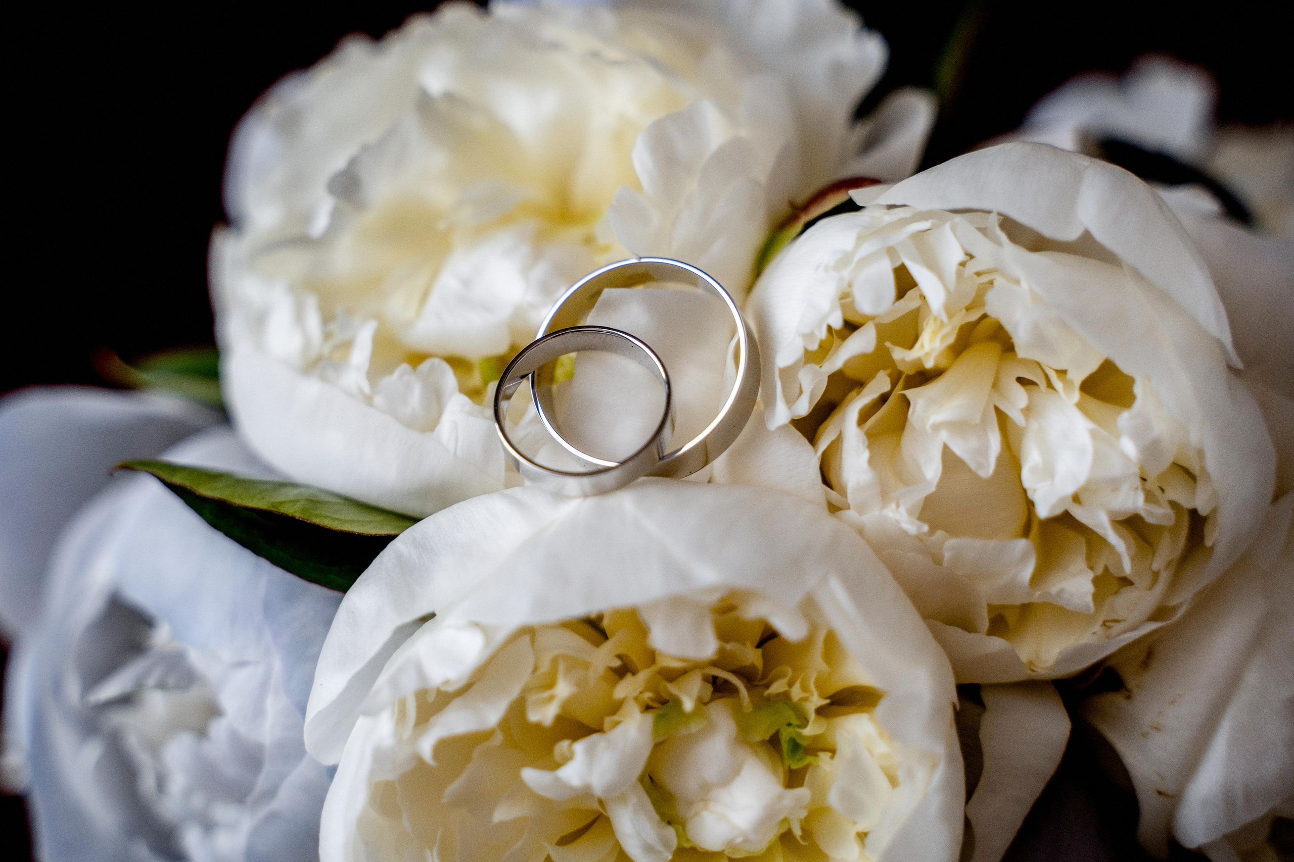 Свадебная фотосессия сборов жениха и невесты в номере отеля. Индивидуальный и семейный фотограф в Москве и городе Видное. Свадебный фотограф в Москве. Свадебный фотограф в Московской области. Свадебная фотосессия 2023. Заказать свадебную фотосессию. Фотограф недорого. Красивые свадебные фотографии. Душевный фотограф. Фотограф Видное. Фотограф Домодедово. Фотограф Бутово. Фотограф Москва. Фотограф Царицыно. Свадебная фотосессия в Царицыно. Семейная фотосессия. Контент-фотосессия в Москве. Контент-фотограф. Визуал для эксперта. 