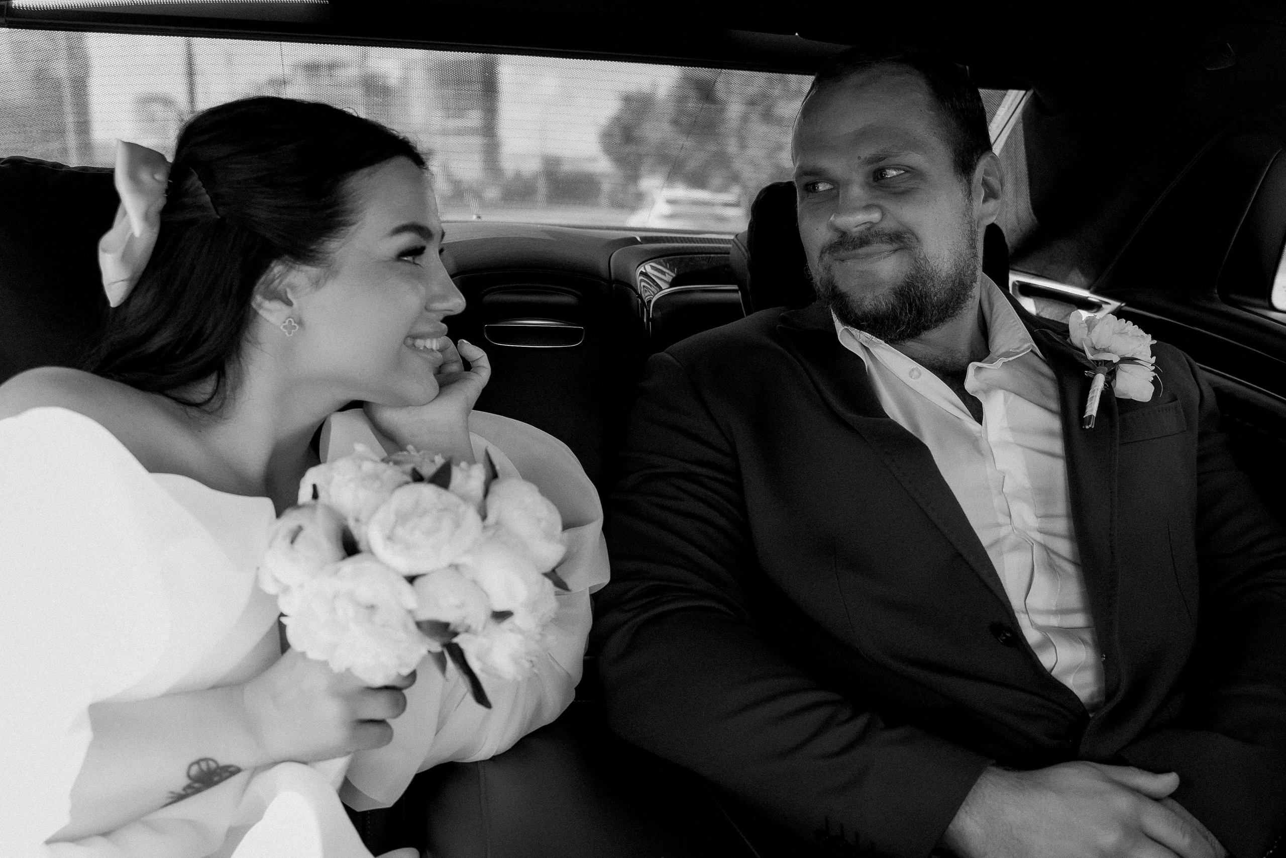 Свадебная фотосессия в Грибоедовском ЗАГСе