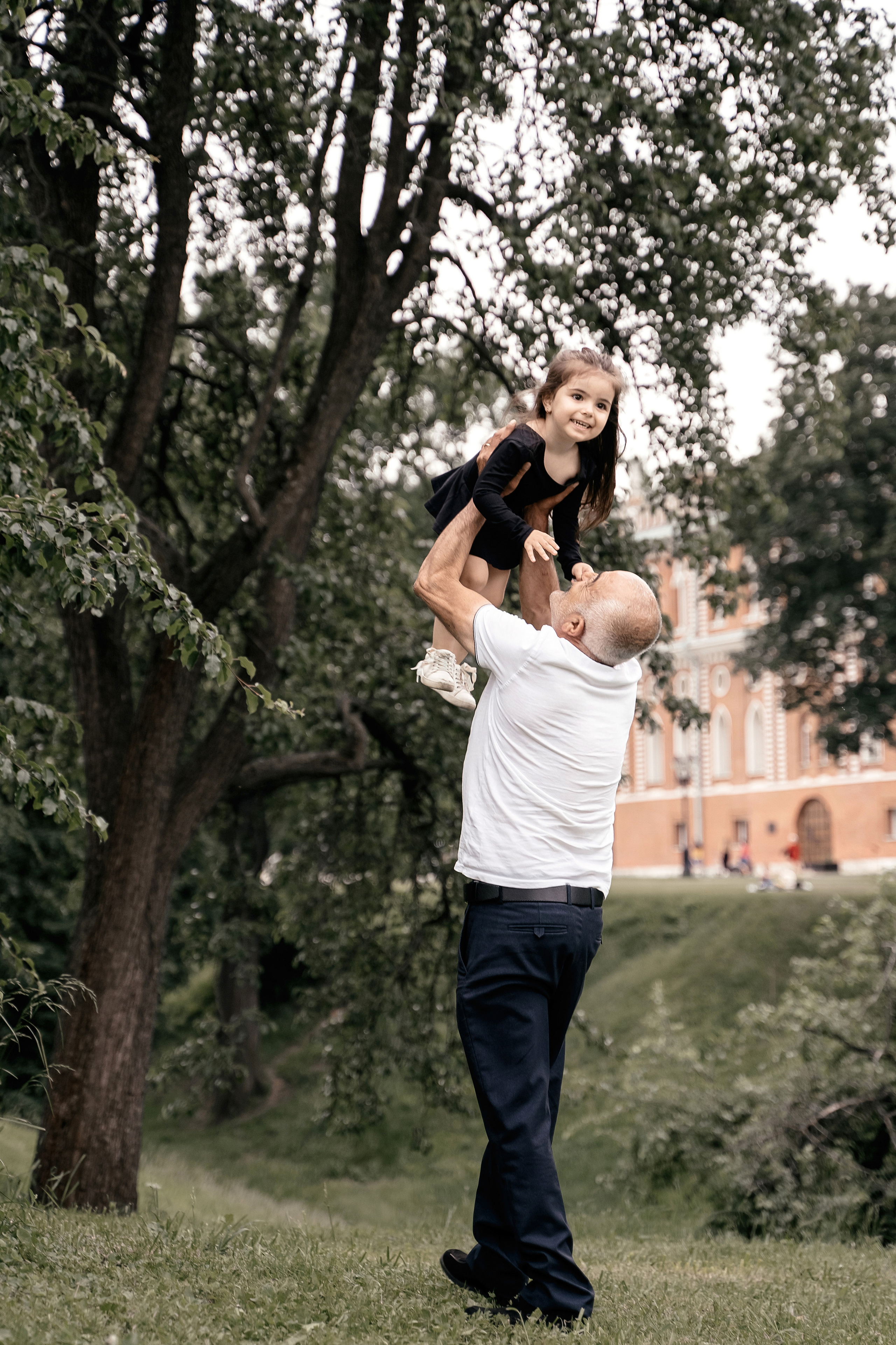 Домашняя семейная фотосессия в Москве, Домодедово, Видное, Бутово, Щербинка. Семейный фотограф Москва и Московская область. Семейная фотосессия на природе. Фотосессия детского праздника. Фотосессия юбилея. Фотосессия в день рождения. Фотограф на годик ребенку. Детский фотограф. Фоторепортаж семейного праздника. Детский фотограф Москва.