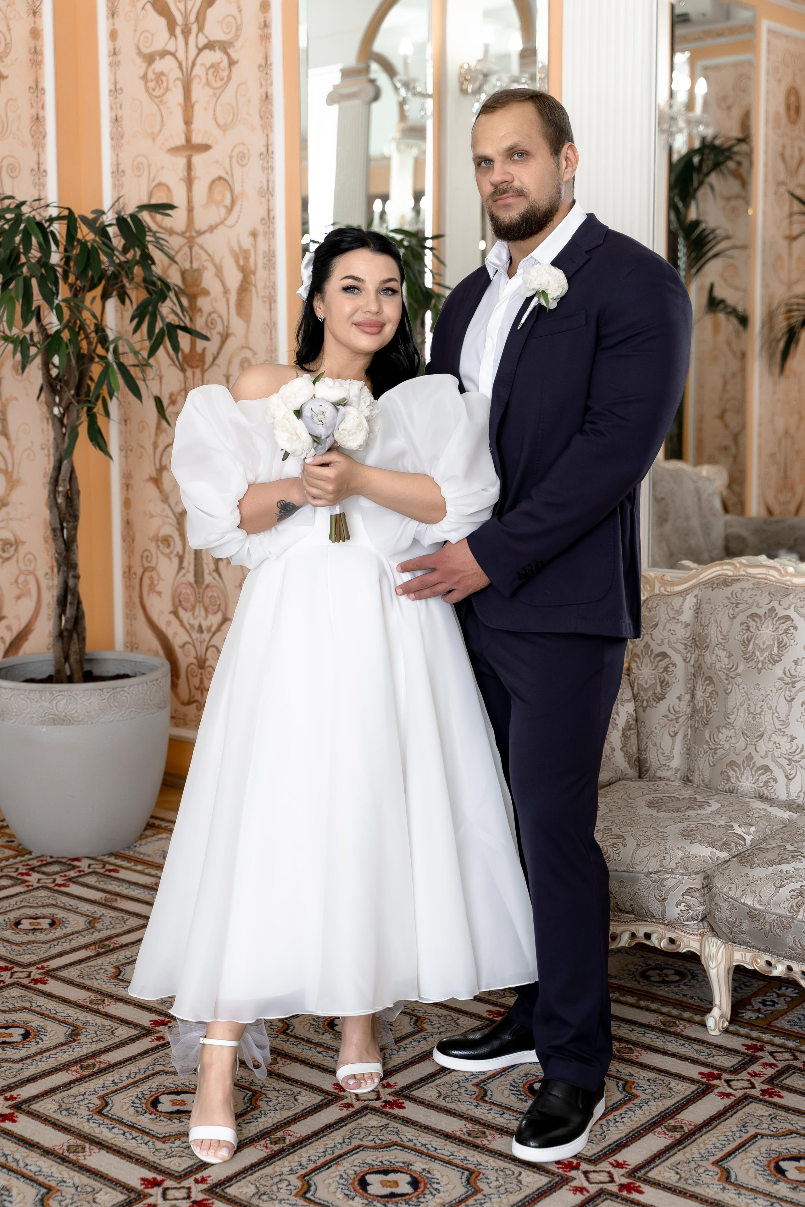 Свадебная фотосессия в Грибоедовском ЗАГСе.Индивидуальный и семейный фотограф в Москве и городе Видное. Свадебный фотограф в Москве. Свадебный фотограф в Московской области. Свадебная фотосессия 2023. Заказать свадебную фотосессию. Фотограф недорого. Красивые свадебные фотографии. Душевный фотограф. Фотограф Видное. Фотограф Домодедово. Фотограф Бутово. Фотограф Москва. Фотограф Царицыно. Свадебная фотосессия в Царицыно. Семейная фотосессия. Контент-фотосессия в Москве. Контент-фотограф. Визуал для эксперта.  